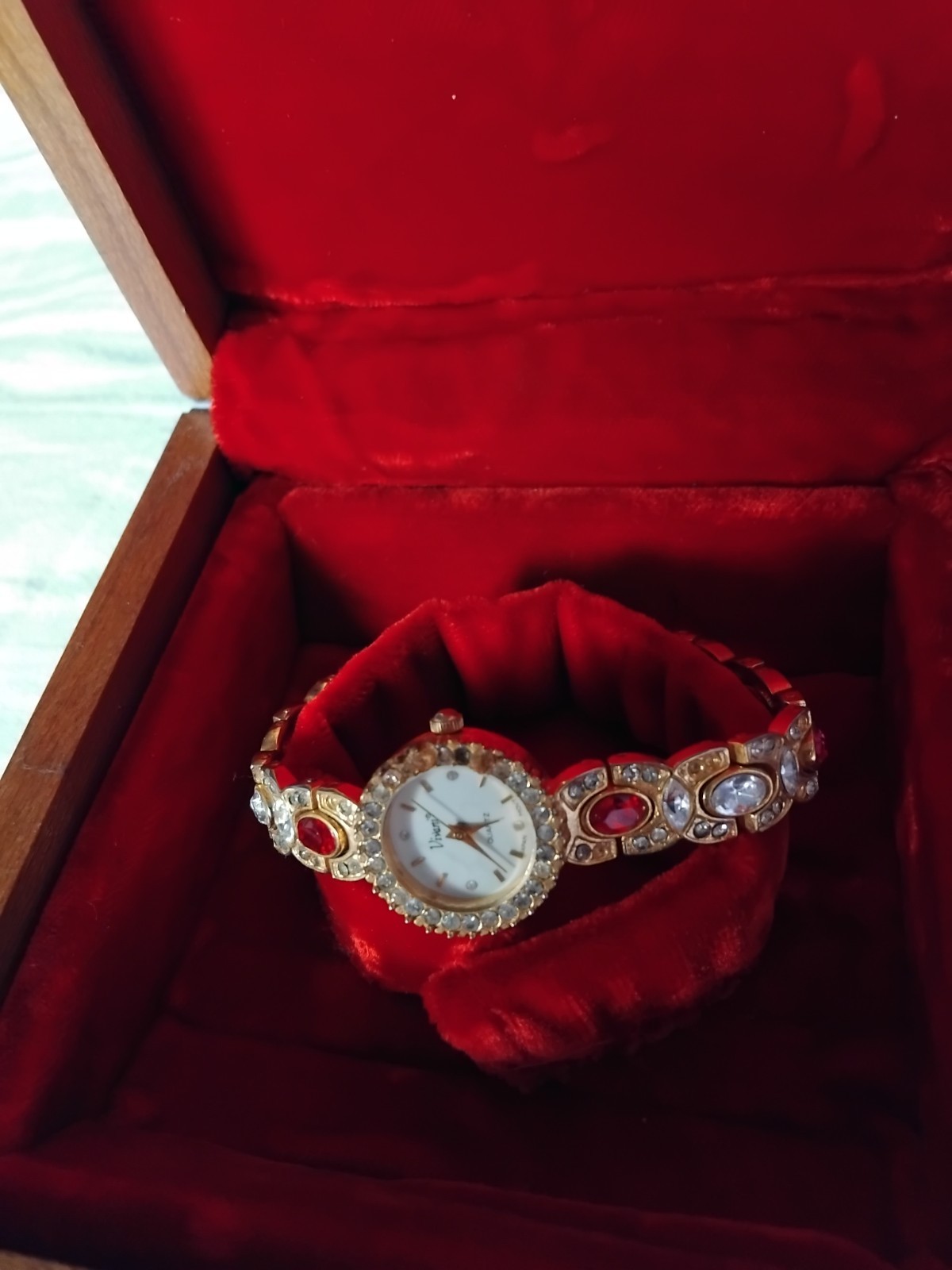 VERY SPECIAL VINTAGE LADIES WATCH HOLLYWOOD DIVE PRODUCT + BOX