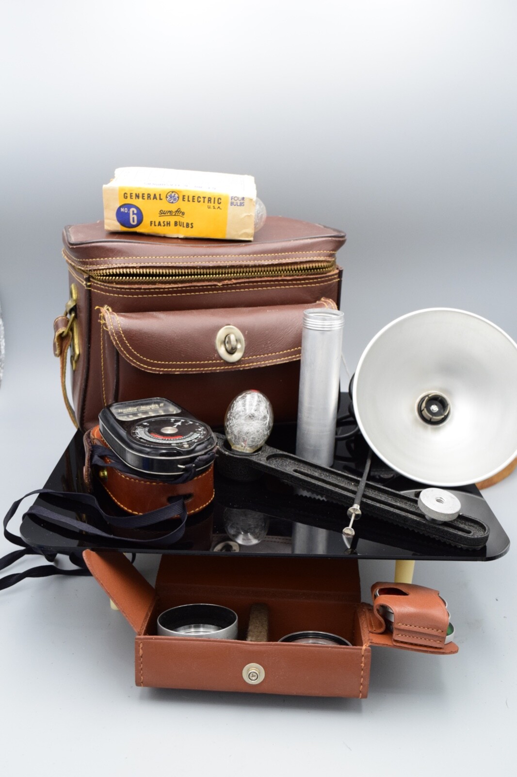 Misc vintage camera gear please look at pictures and read description