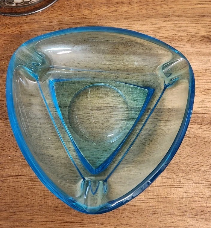 Vintage MCM Hazel Atlas Capri Aqua Blue Glass Colonial 7" Triangular Ashtray EUC