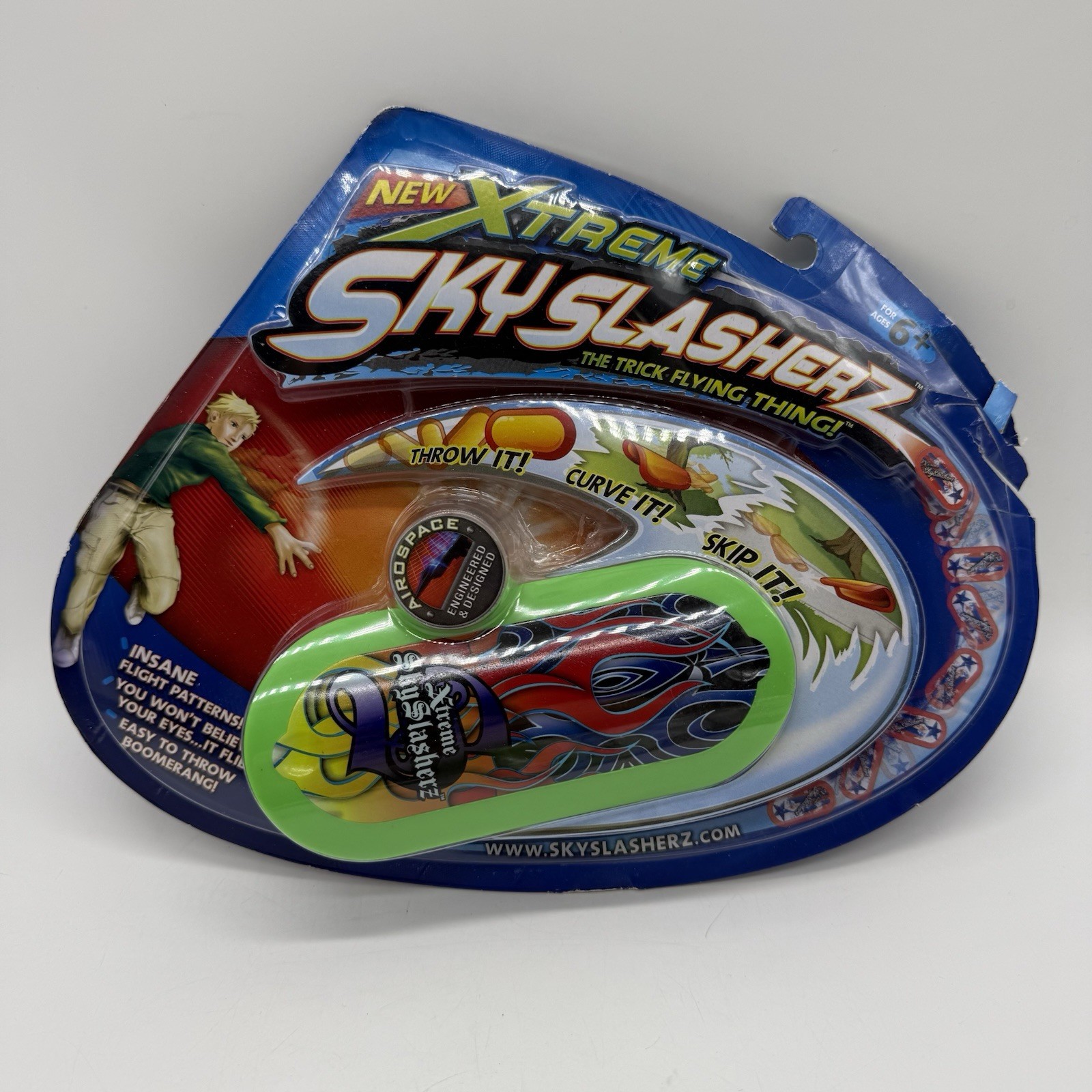 Brand New Xtreme Skyslasherz: The Trick Flying Thing Toy Junk Ball 2008