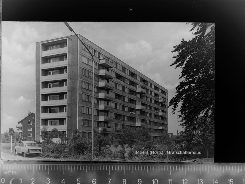 30059721 - 4130 Moers County House Wesel LKR