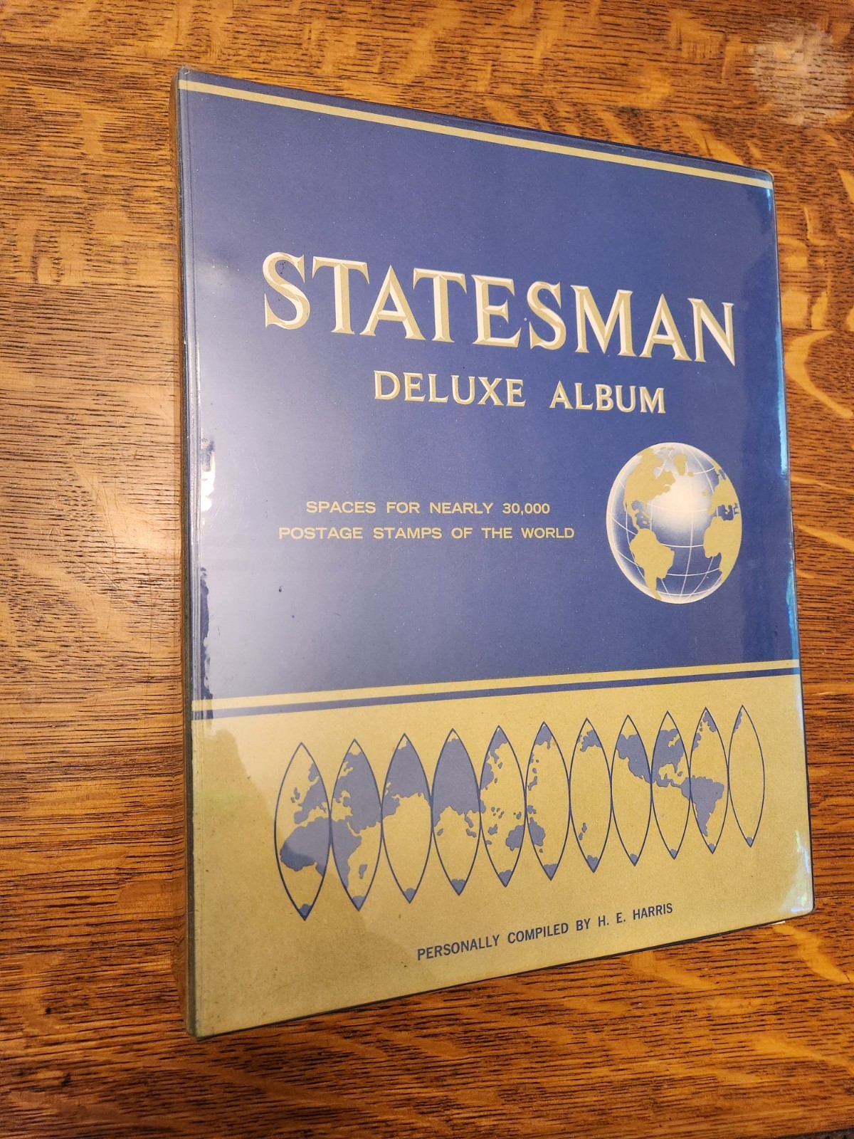 Vintage 1960s STATESMAN DELUXE Stamp Album, 250 Pages & 200 Stamps (MH and Used)