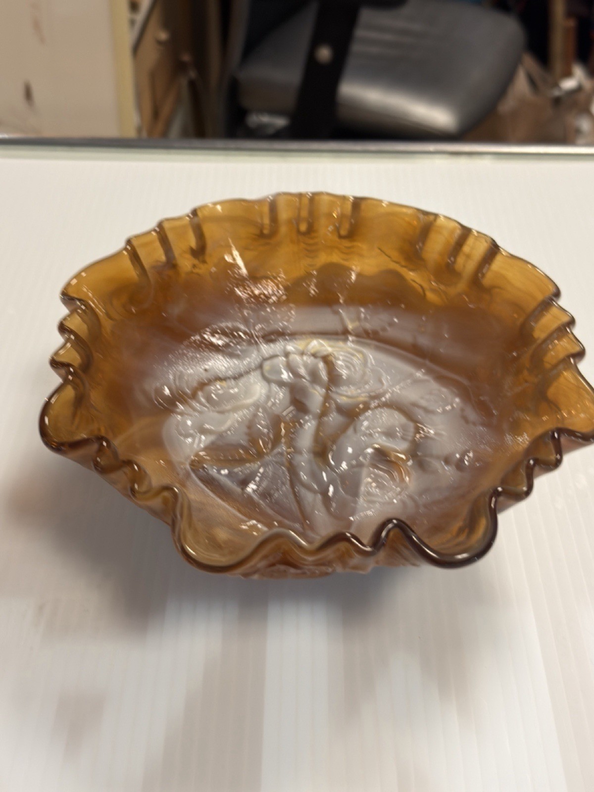Slag Glass Bowl Flowers Embossed Design Ruffle Edge Marbled Caramel Vintage