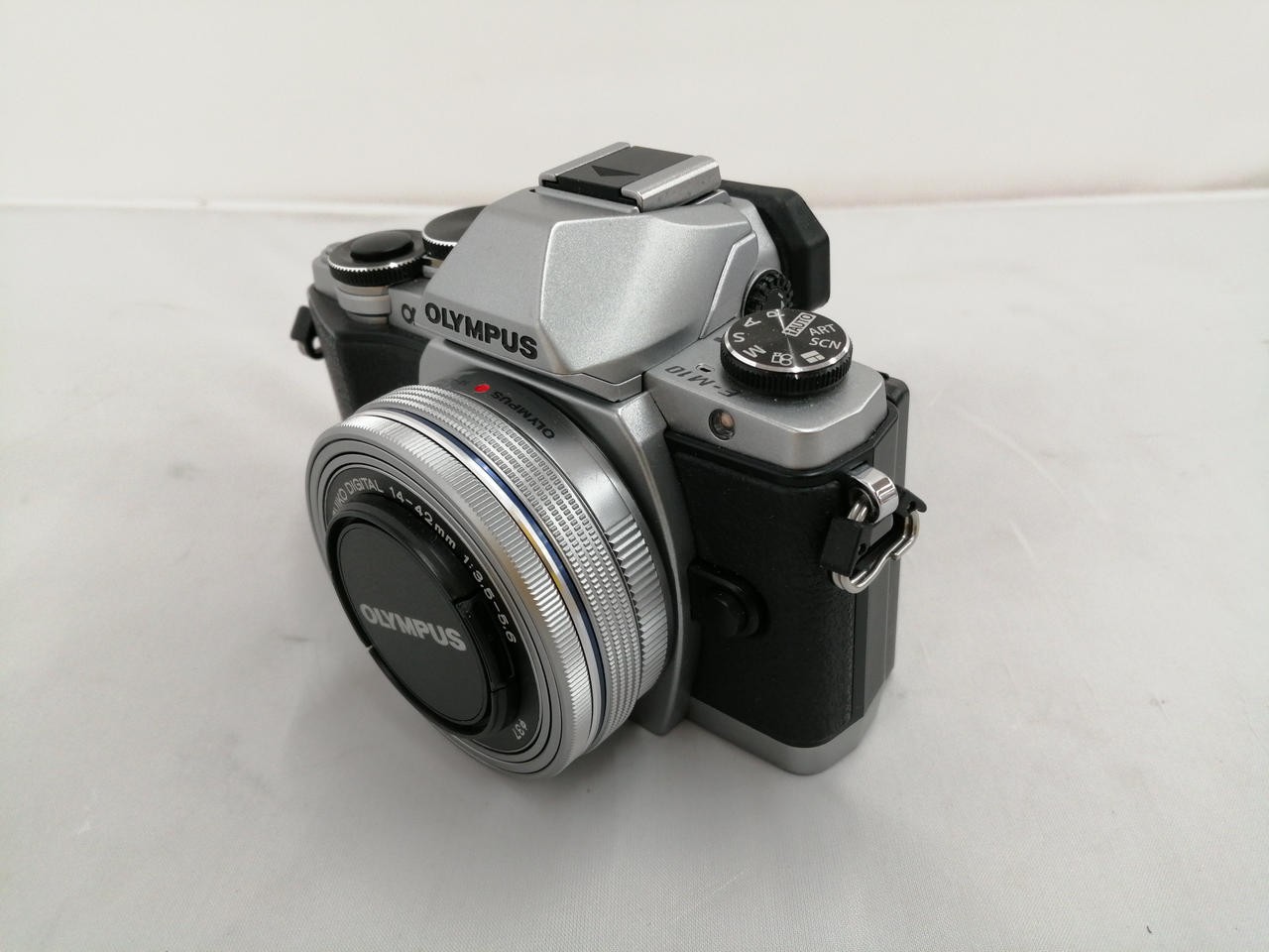 Olympus OM-D E-M10 EZ Double Zoom Kit Micro Four Thirds Used From Japan