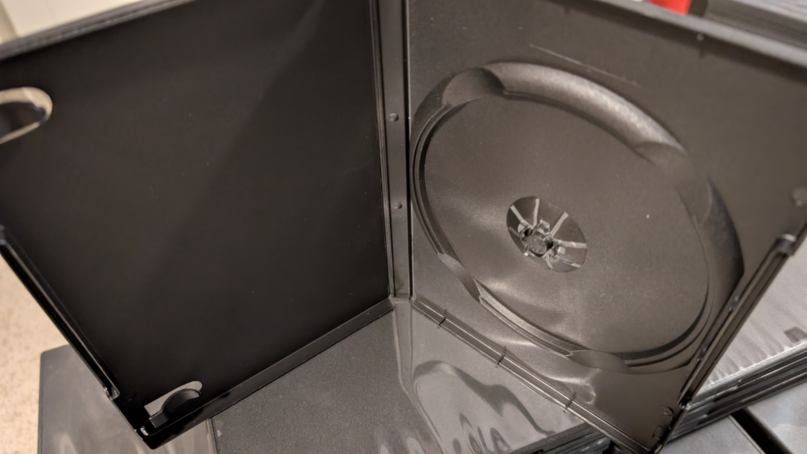 Lot of 140 14mm Single Disc DVD Cases