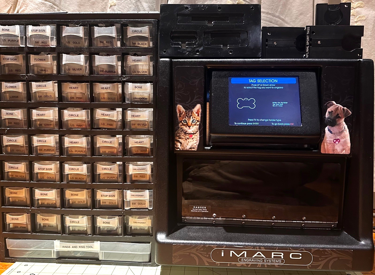 iMARC Pet Tag Engraving Machine Dog Tag Engraver ID Tag Maker + Plates & Tags