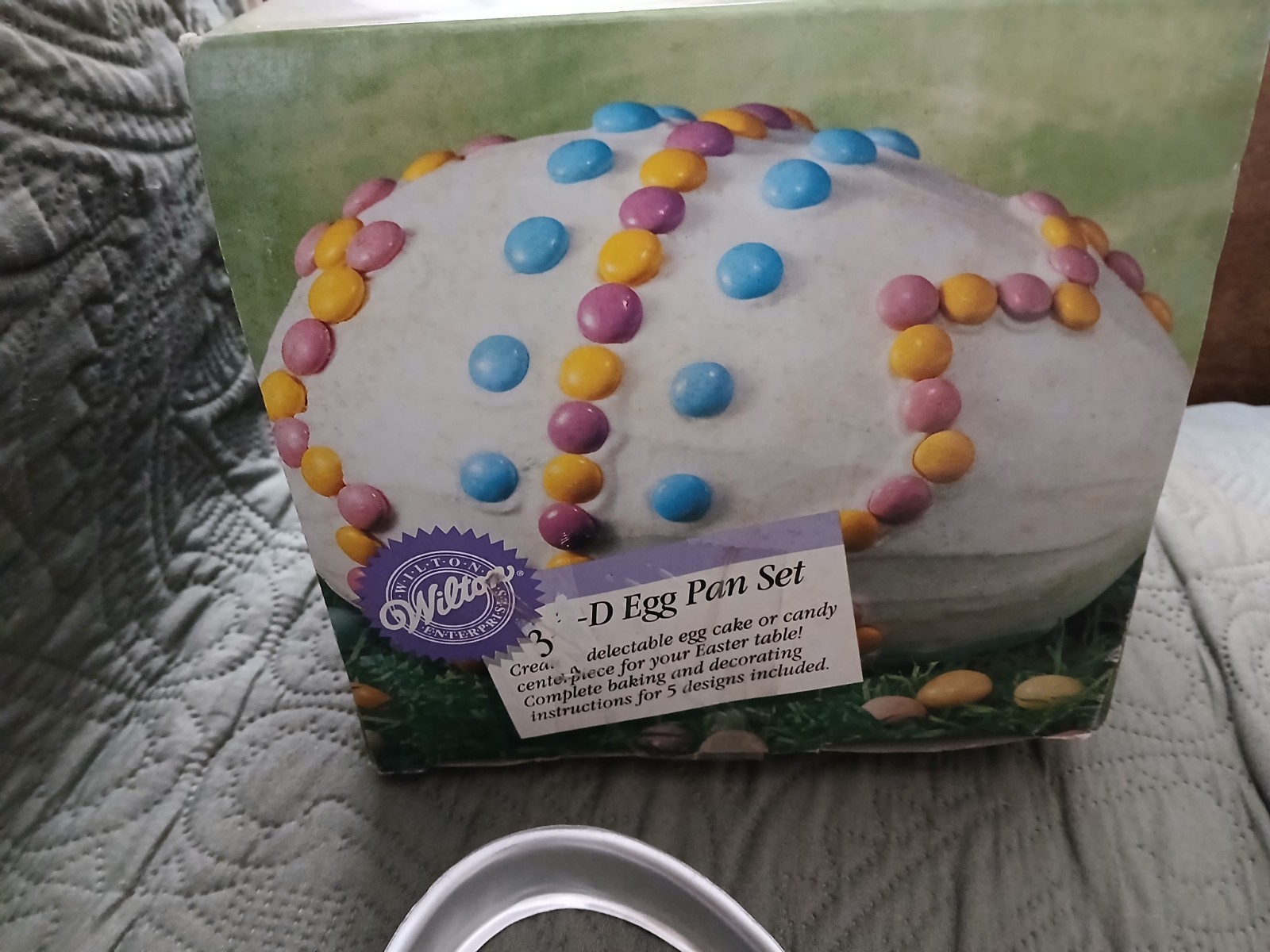 Wilton 1998 Easter Egg Cake Pan Set Aluminum 3D Mold Vintage Bakeware W/Stands