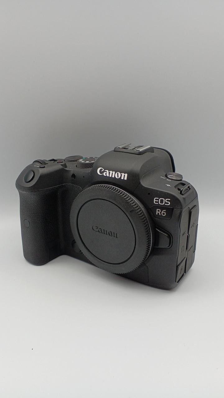 Canon EOS R6 Mirrorless Camera Wi-Fi Bluetooth unused condition From Japan