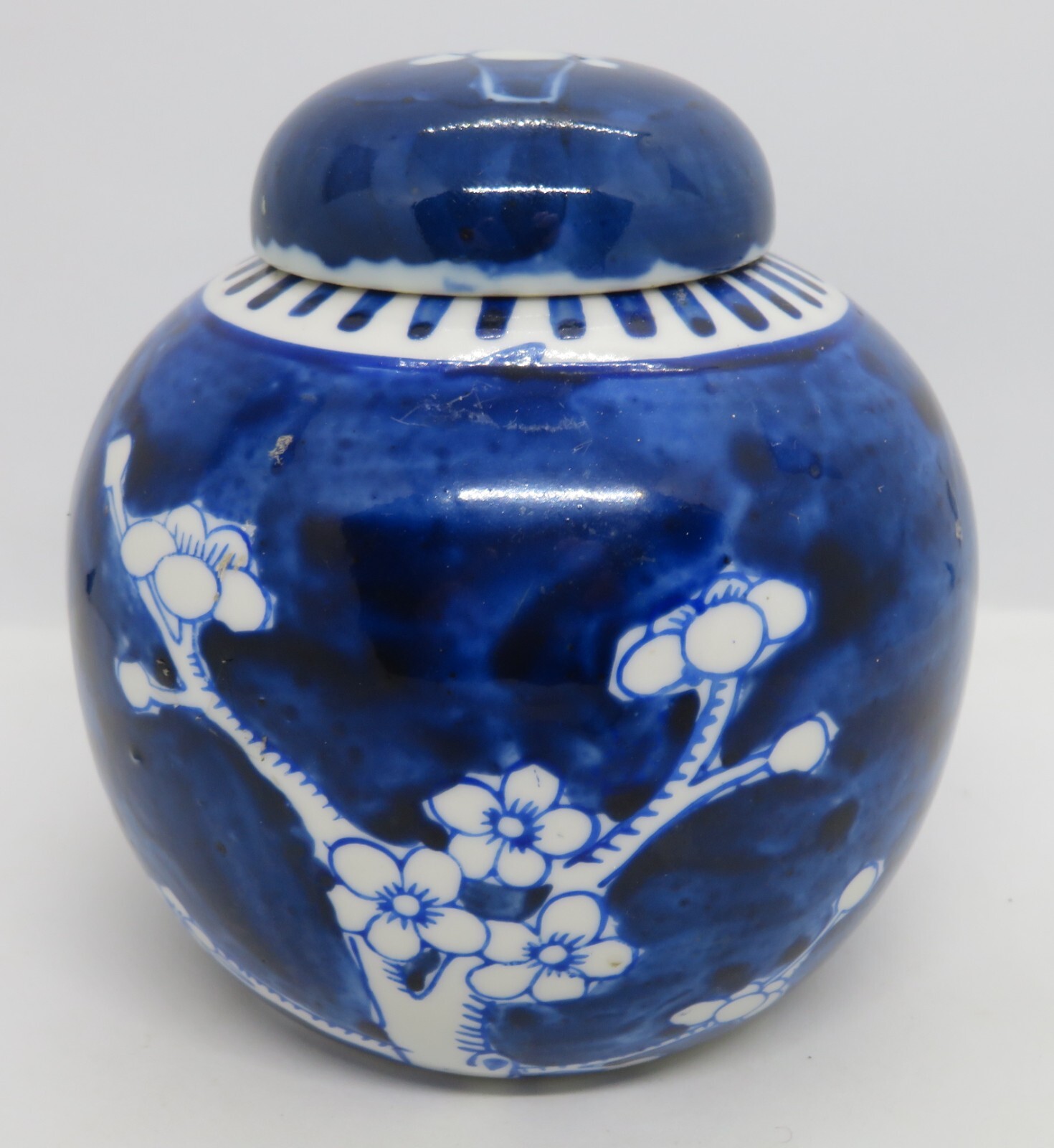 Chinese export blue white vintage Victorian oriental antique prunus vase jar D