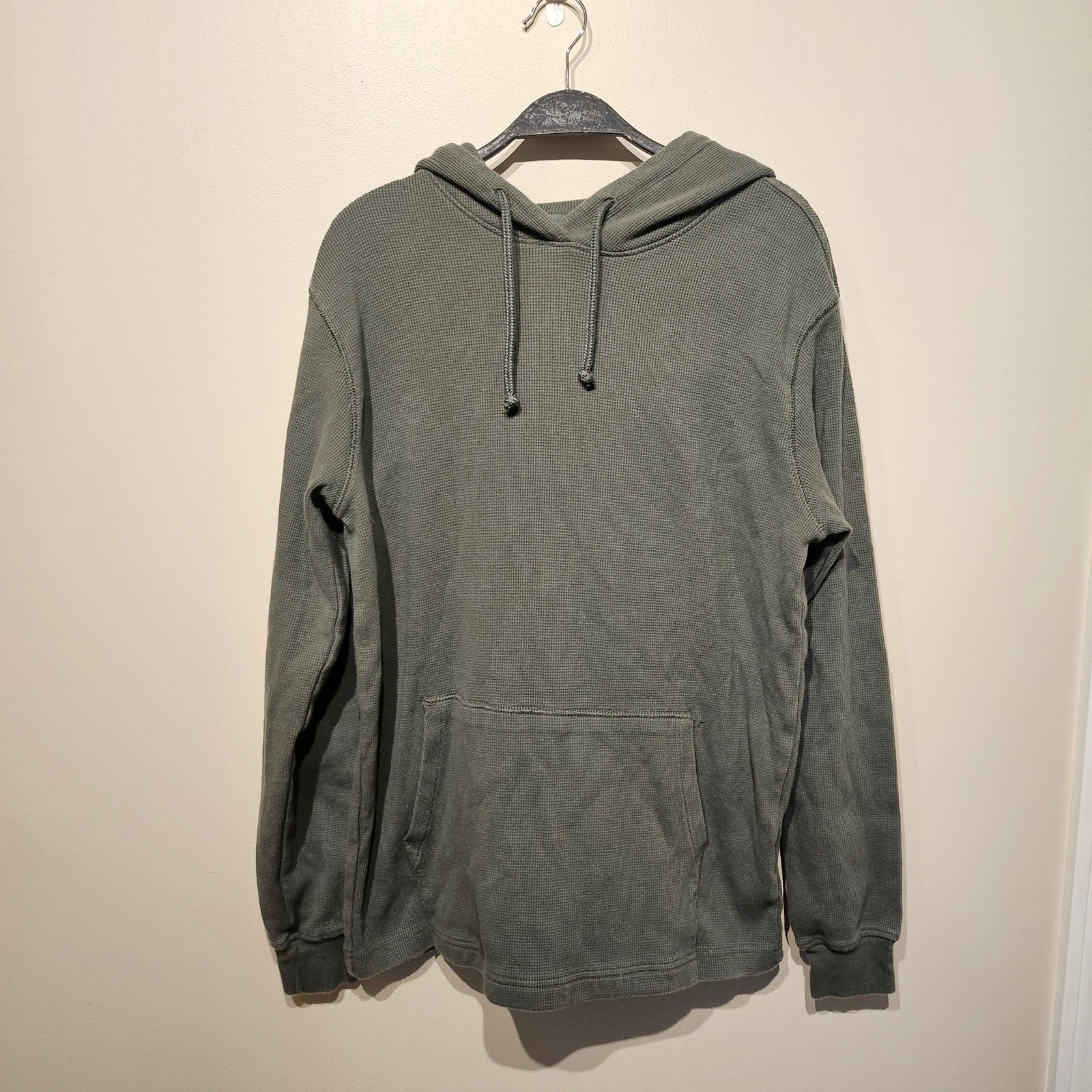 The North Face Men's Medium Gray Waffle Knit Hoodie Kangaroo Pouch