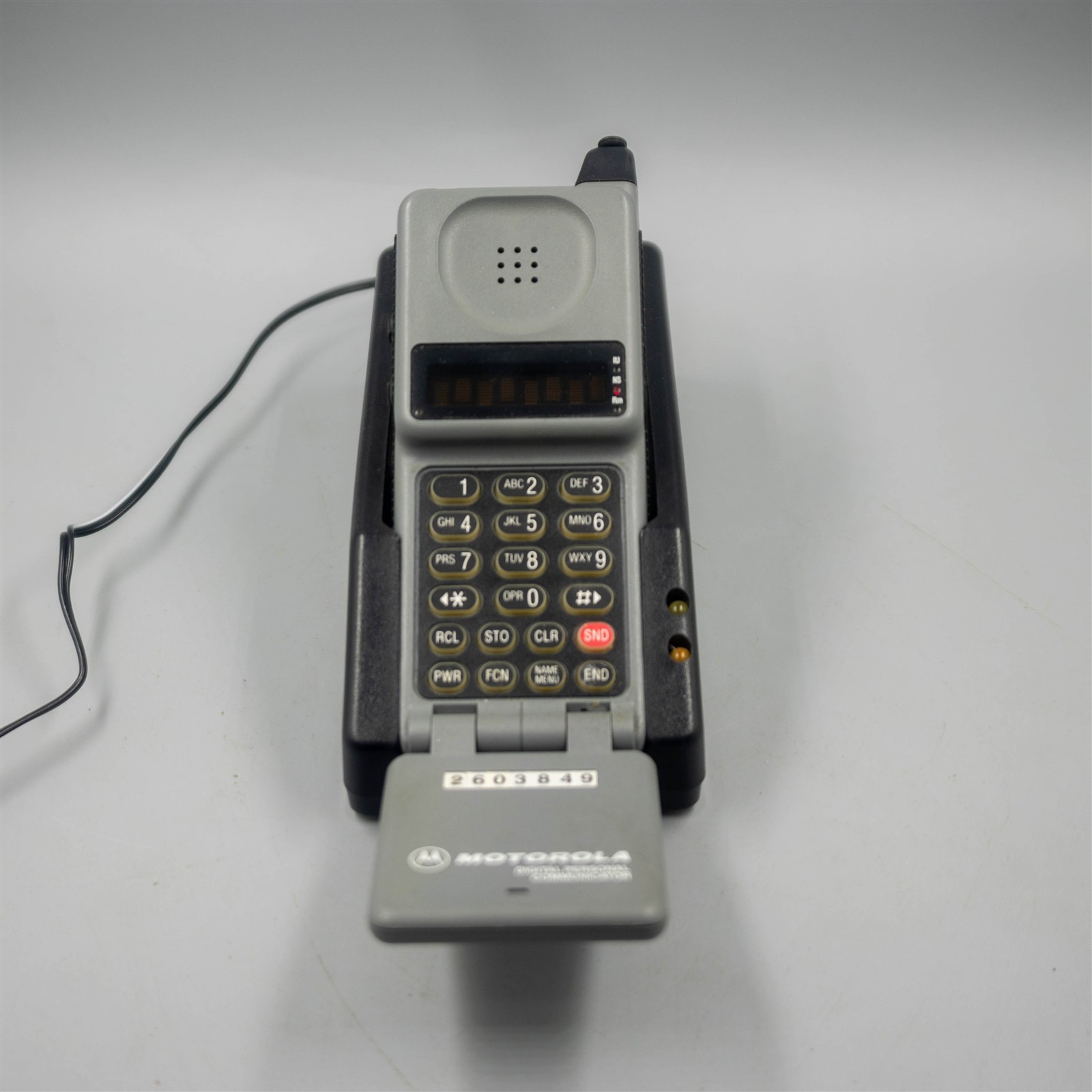 Motorola Personal Digital Communicator Flip Brick Cell Phone Vintage Antenna