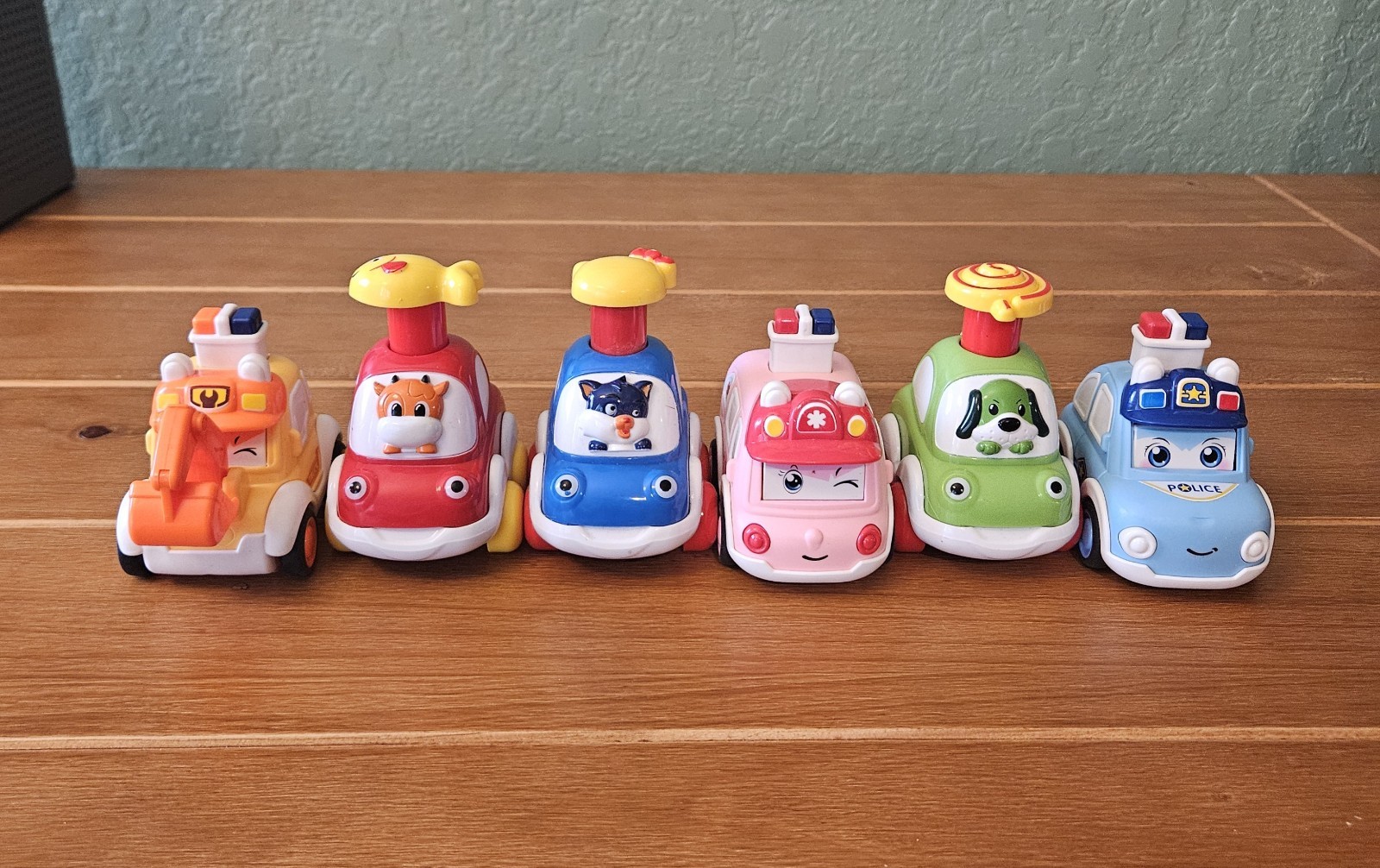 Cartoon-Style Push-and-Go Toy Vehicles Toddler Car Sets