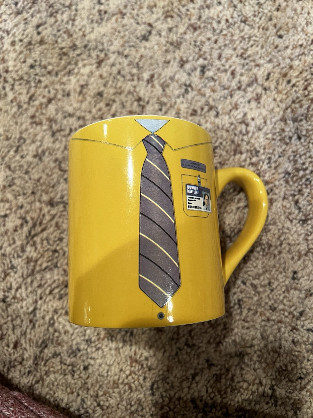 Dunder Mifflin Assistant to the Regional Manager Yellow Mug TV Memorabilia