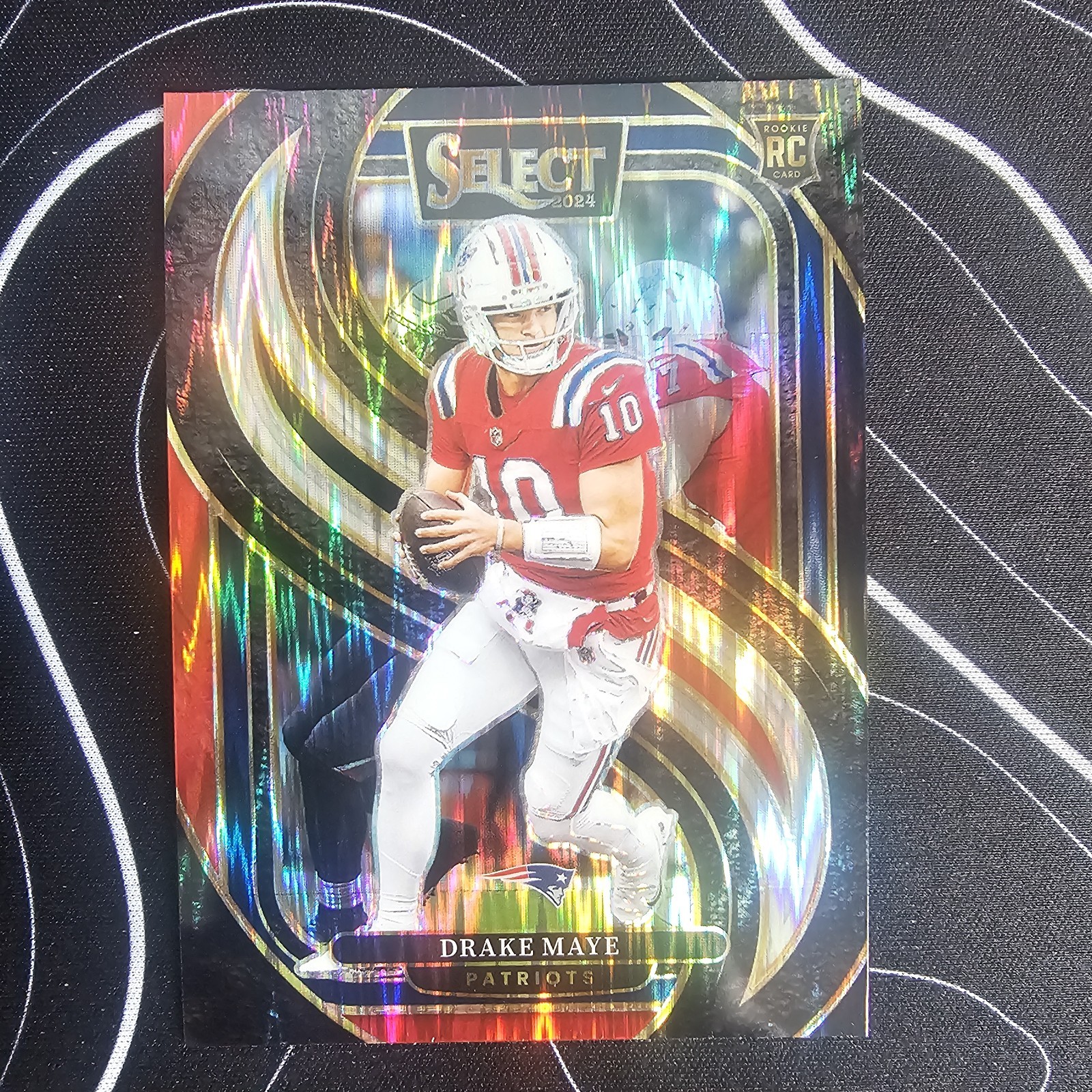 2024 Panini Select - Drake Maye - Premier Level - Black & Red Shock Prizm (RC)