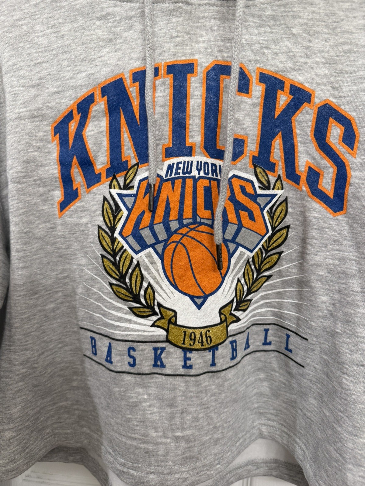 NBA New York NY Knicks Gray Cropped Hoodie Sweatshirt • Women's Size Medium
