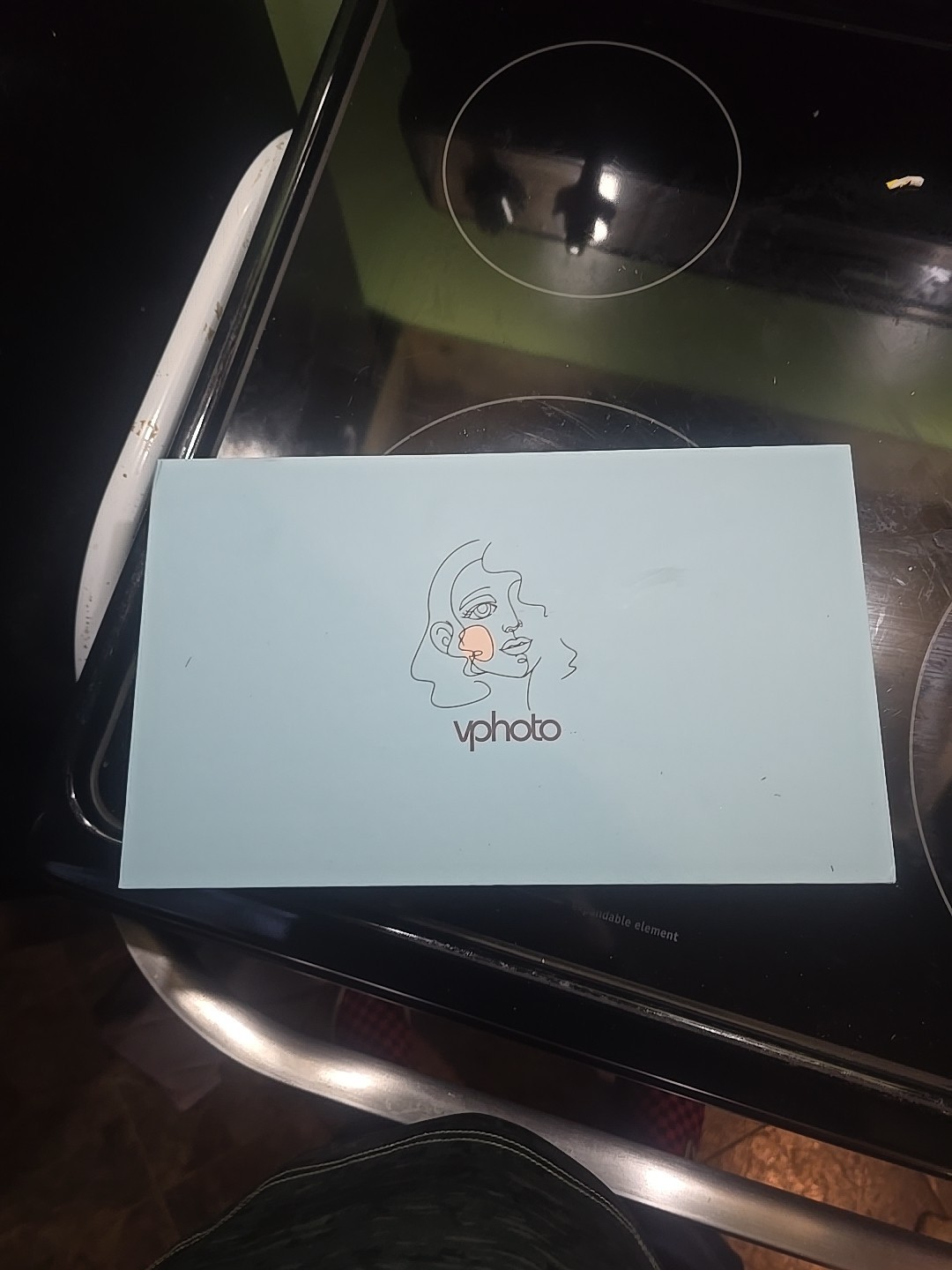 VPHOTO 10.1 INCH DIGITAL PHOTO FRAME, WIFI ENABLED, NEW IN BOX