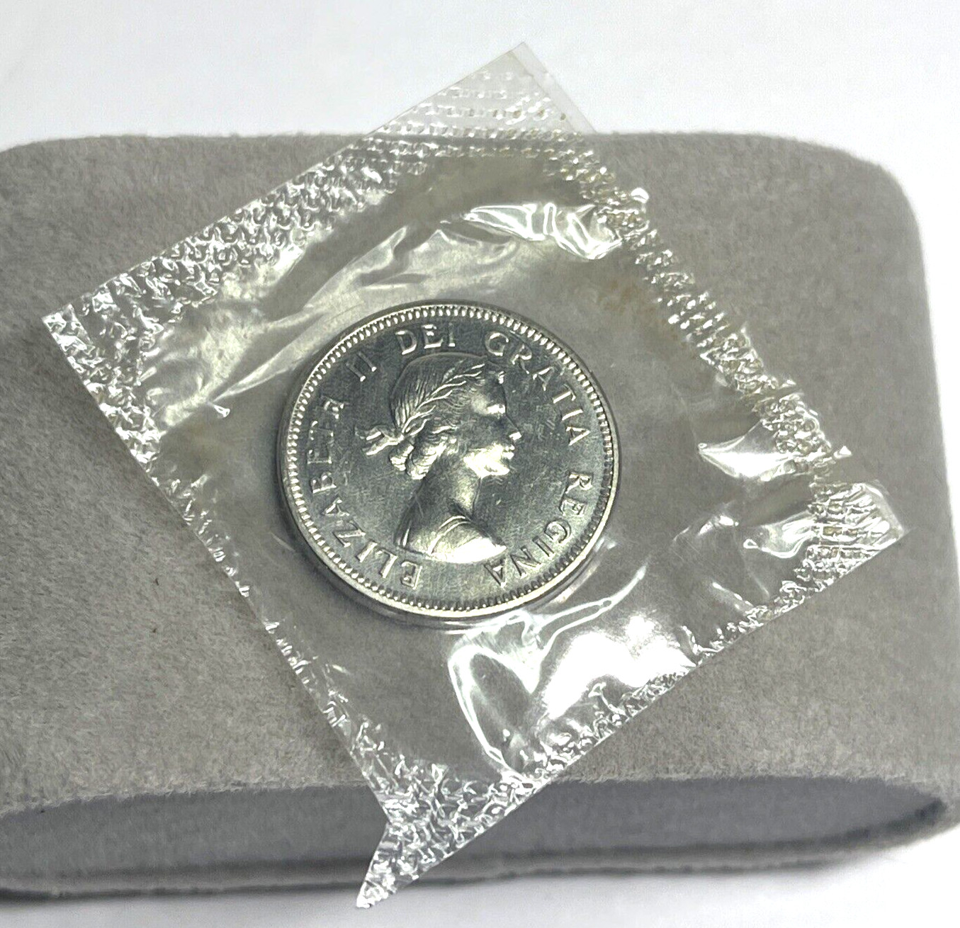 1964 Canada Nickel Queen Elizabeth II Uncirculated Canadian 5 Cent Coin