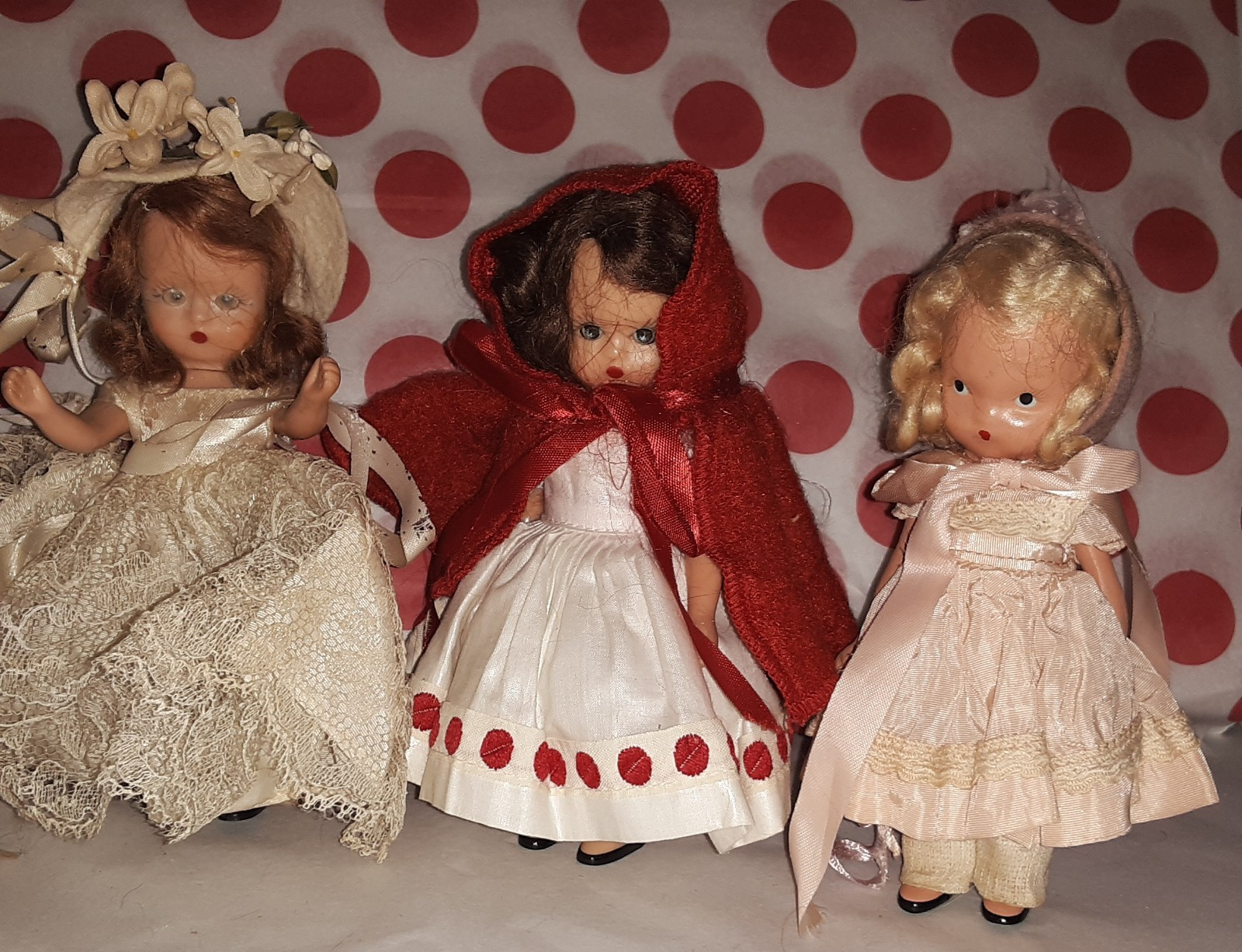 Four Vintage Nancy Ann Storybook Doll 2 Bisque 2 Plastic 1 very nice box
