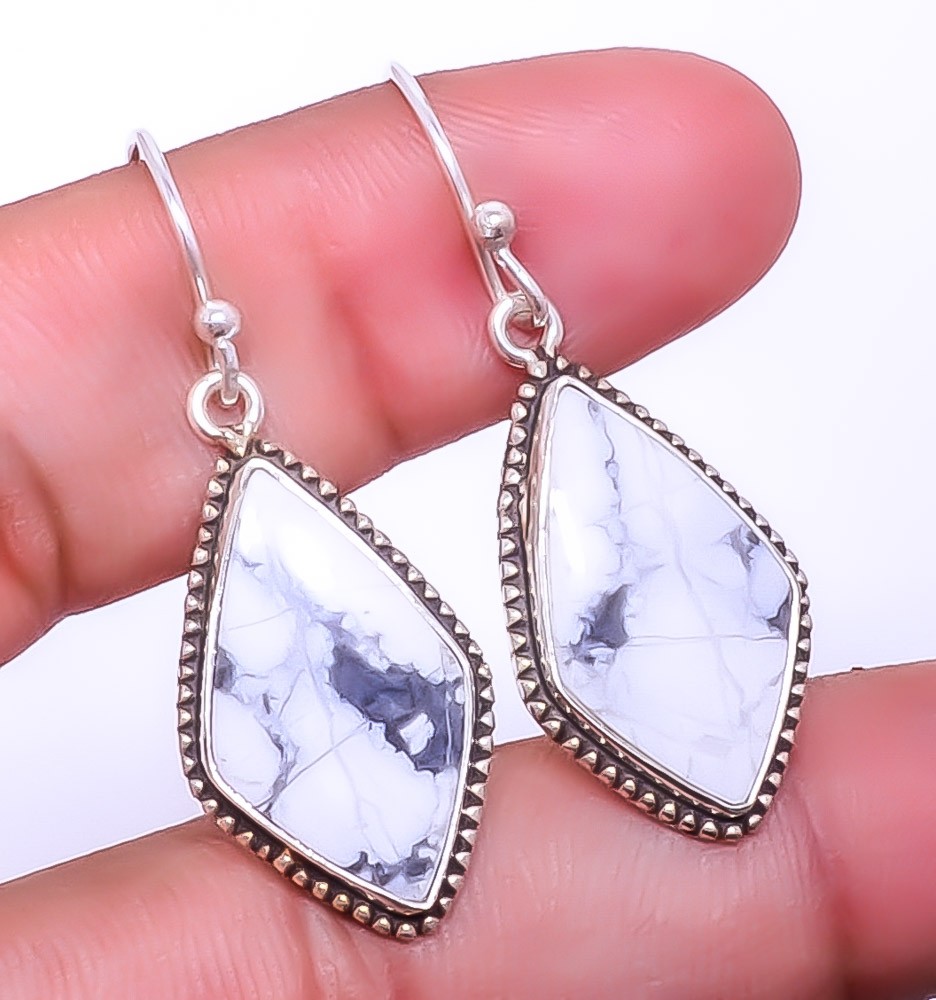 Howlite - Usa Gemstone Handmade Gemstone 925 Sterling Silver Earring 1.76" A354