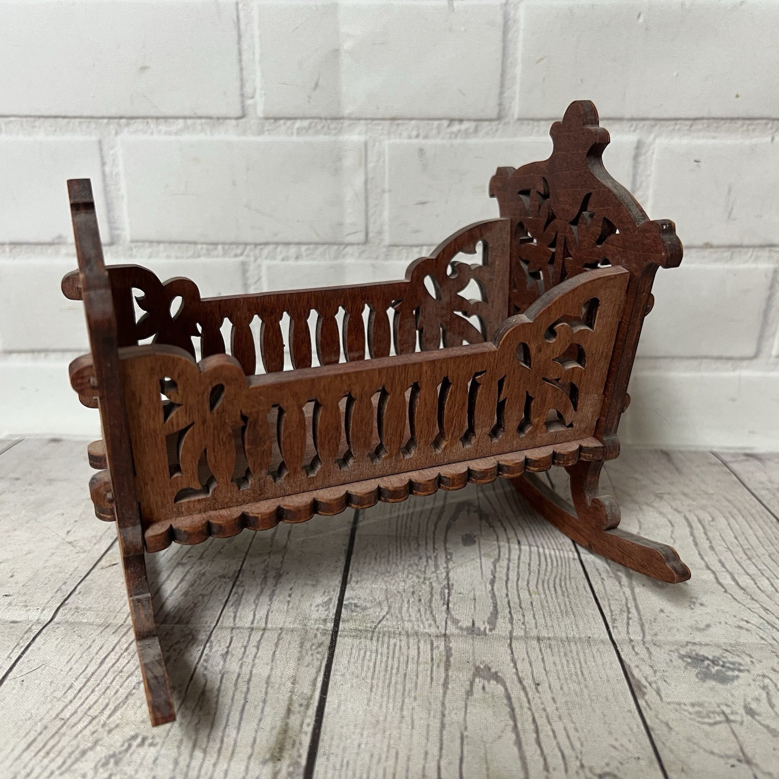 Handmade Wood Victorian Fretwork Doll Cradle Miniature Furniture 7x5 Shackleton