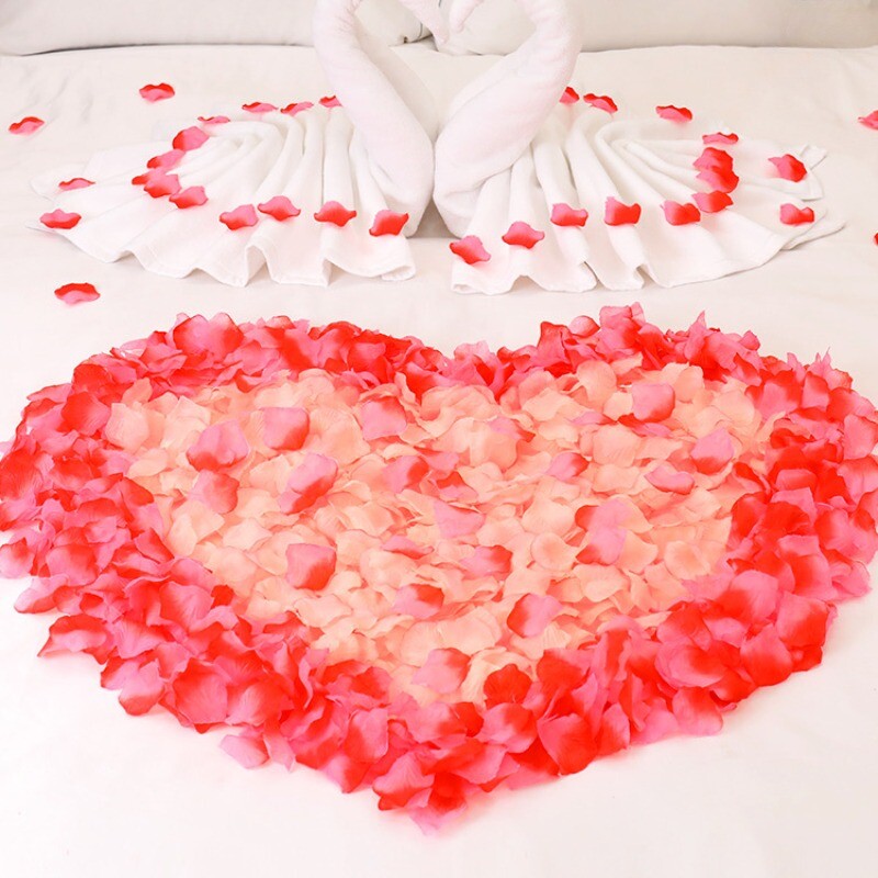 1500pcs Fake Flowers Bouquet Artificial Rose Petals Wedding Bed Decoration