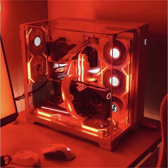Custom Gaming PC Tower White RGB Lighting Liquid Cooling Dedicated Graphics