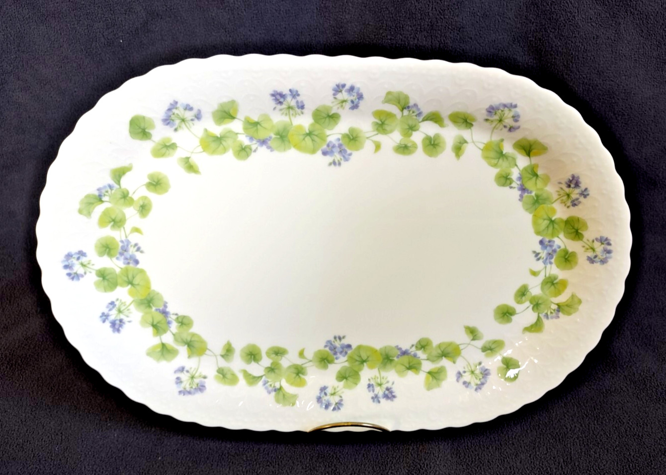 Mikasa A7063 Blossom Circle Bone China Platter 15" Floral White/Green/BluePurple