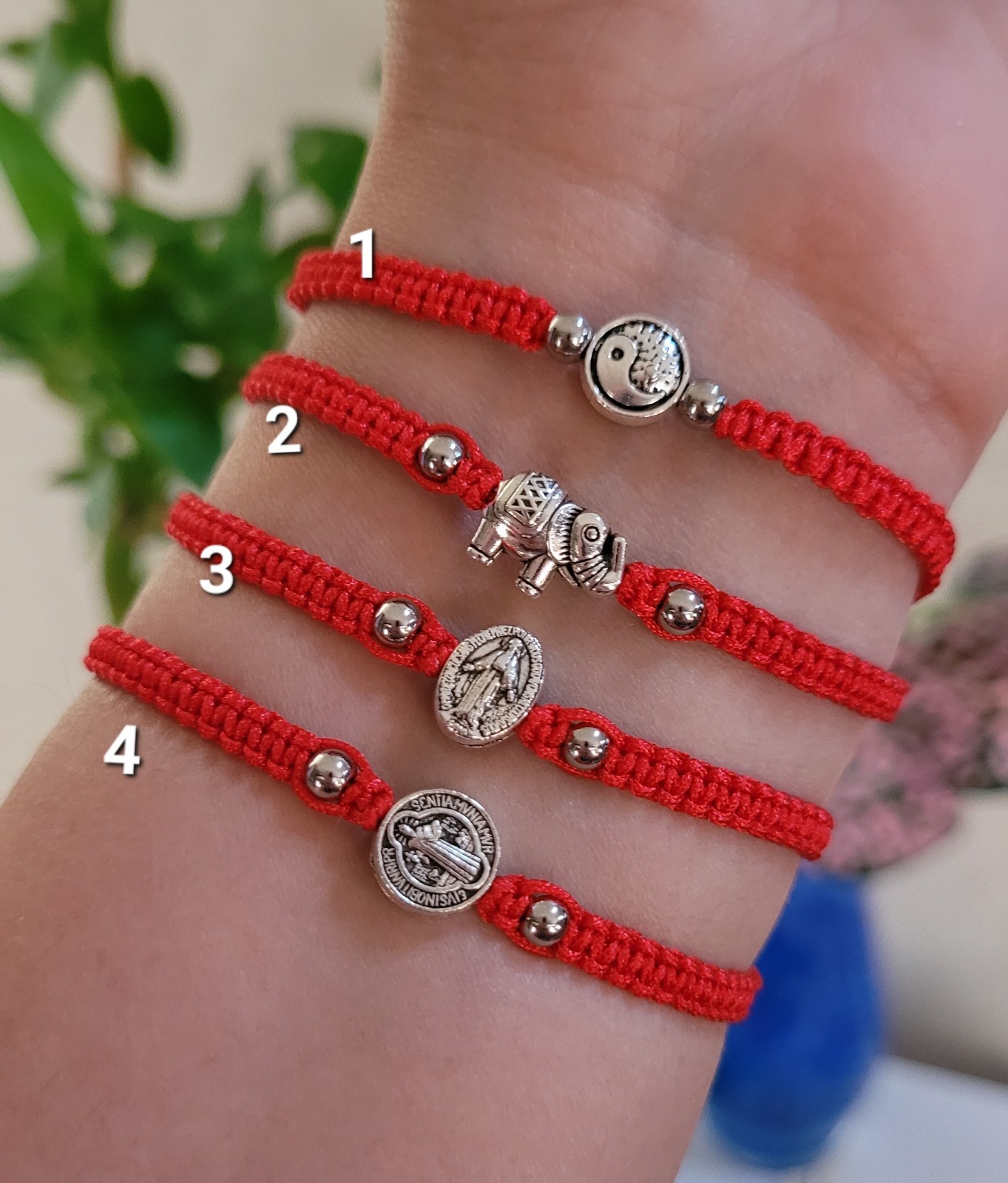 Pulseras tejidas Hilo Rojo de Protección/ Red Thread Protection Woven Bracelets