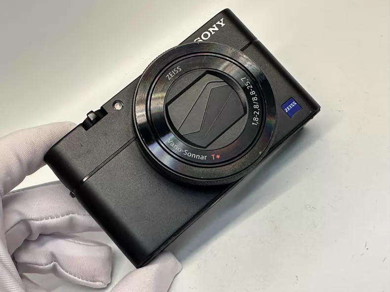 Sony Cyber-shot RX100 V RX100M5 20.1MP 1" Stacked Sensor 24fps 4K 95% New