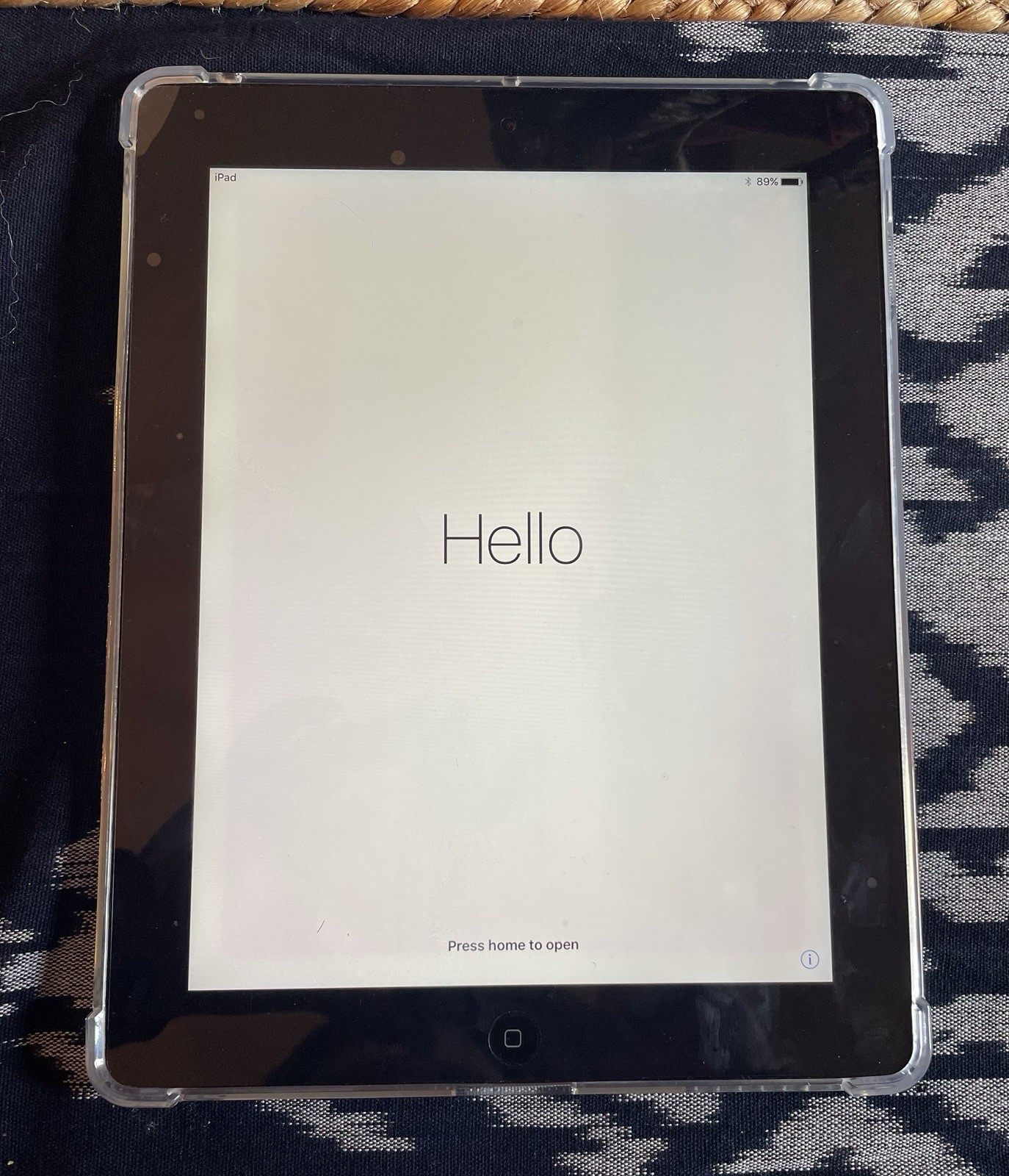 Apple 🍎 iPad (4th Generation) ME392LL/A 128 GB, Wi-Fi, 9.7 in