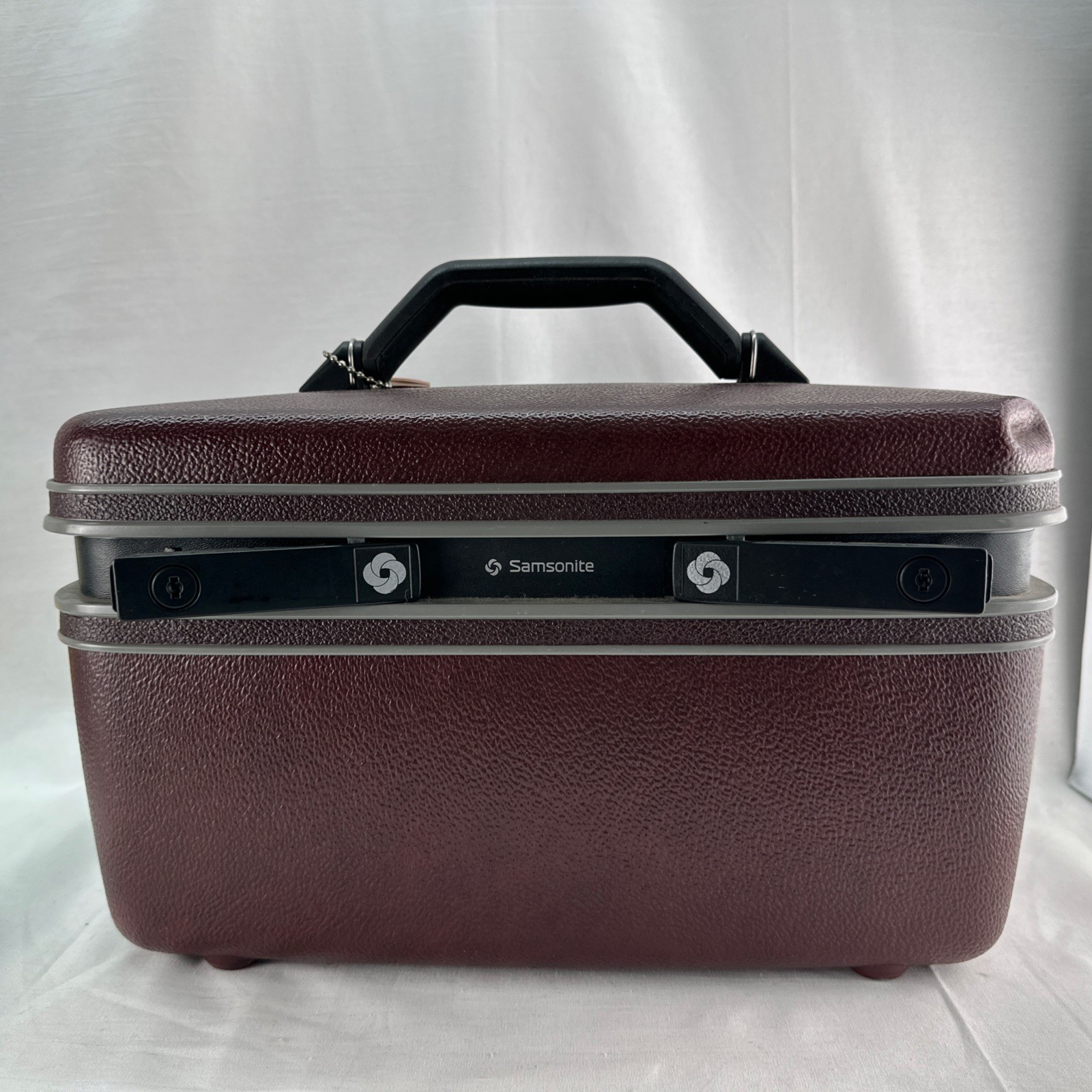 Vtg Samsonite Silhouette Burgundy Hard Shell Overnight Train Case W/ Mirror 3600
