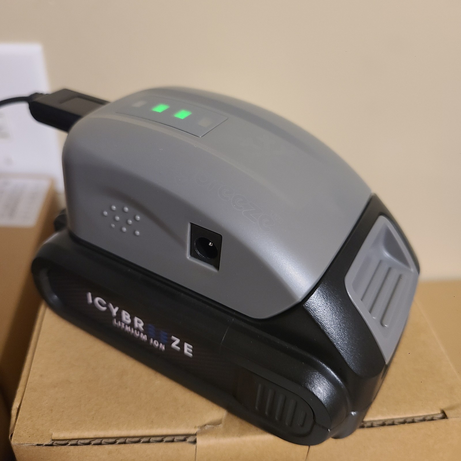 ICYBREEZE USB Battery Adapter MAX With 12V Charge Cable