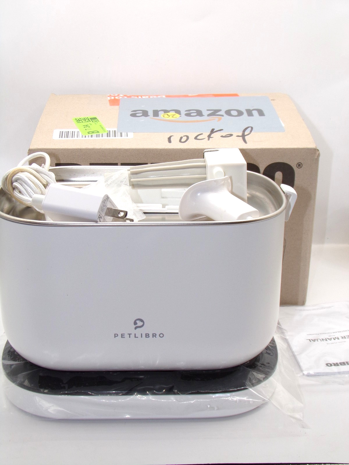 Petlibro Cordless Dock stream 2.5 Liter Water Fountain White