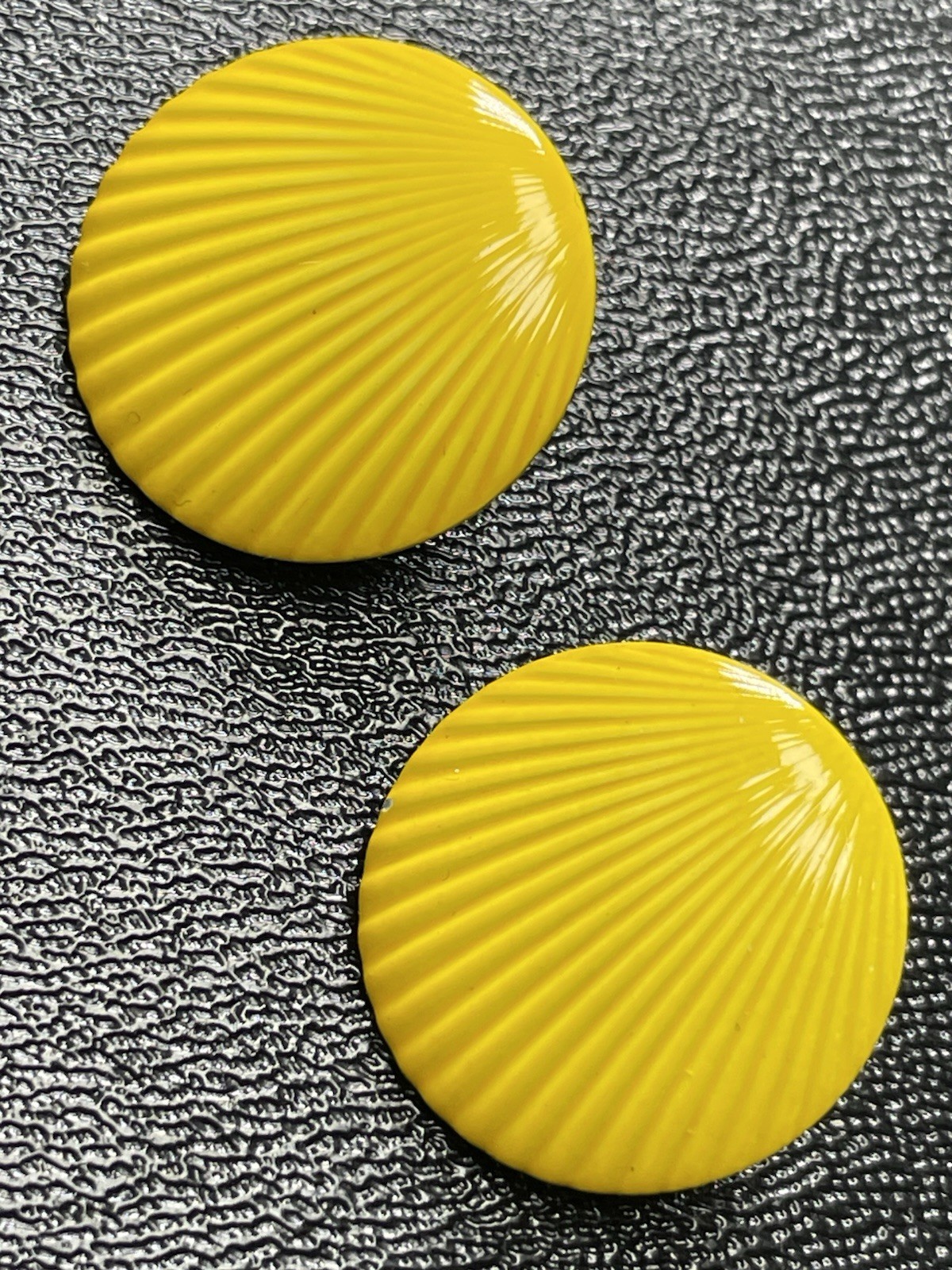 Vintage Yellow Enameled Wavy Metal Round Retro Earrings