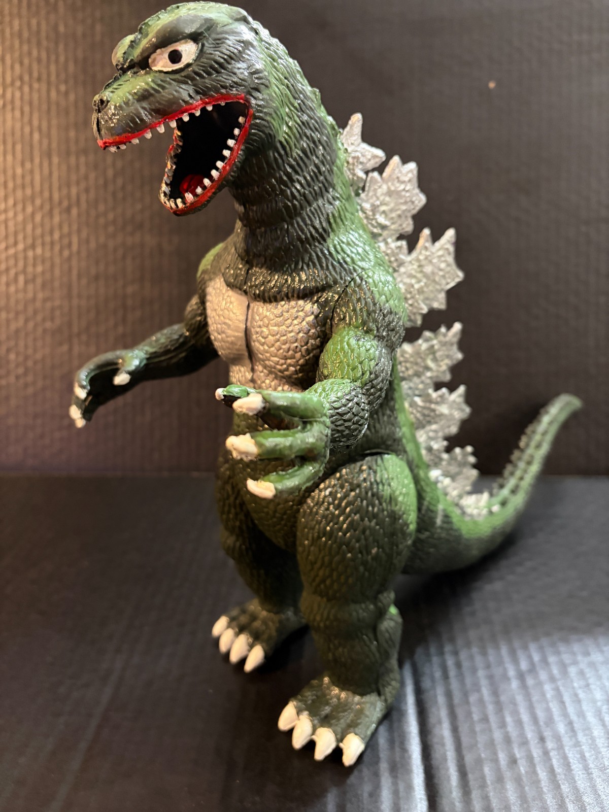 Godzilla Vintage 1985 Imperial Industries Toho Co. Ltd. Figure 13” Tall Monster