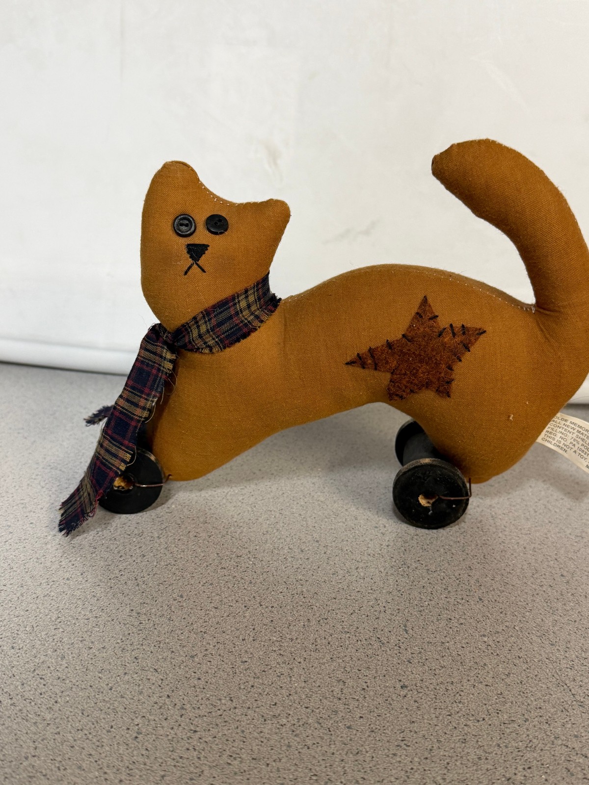 Primitive Cat Stuffed Figure Wooden Spool Wheels Farmhouse Country Shelf Sitter