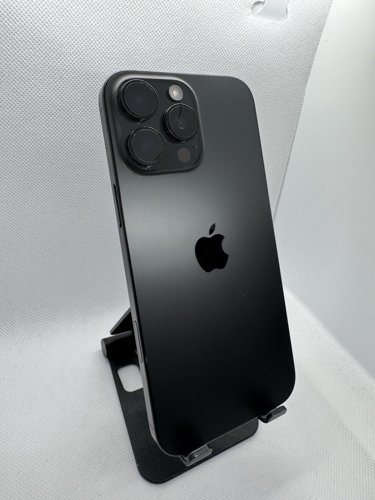 Apple iPhone 16 Pro Max - 256 GB - Black Titanium (Unlocked) Dead Pixels