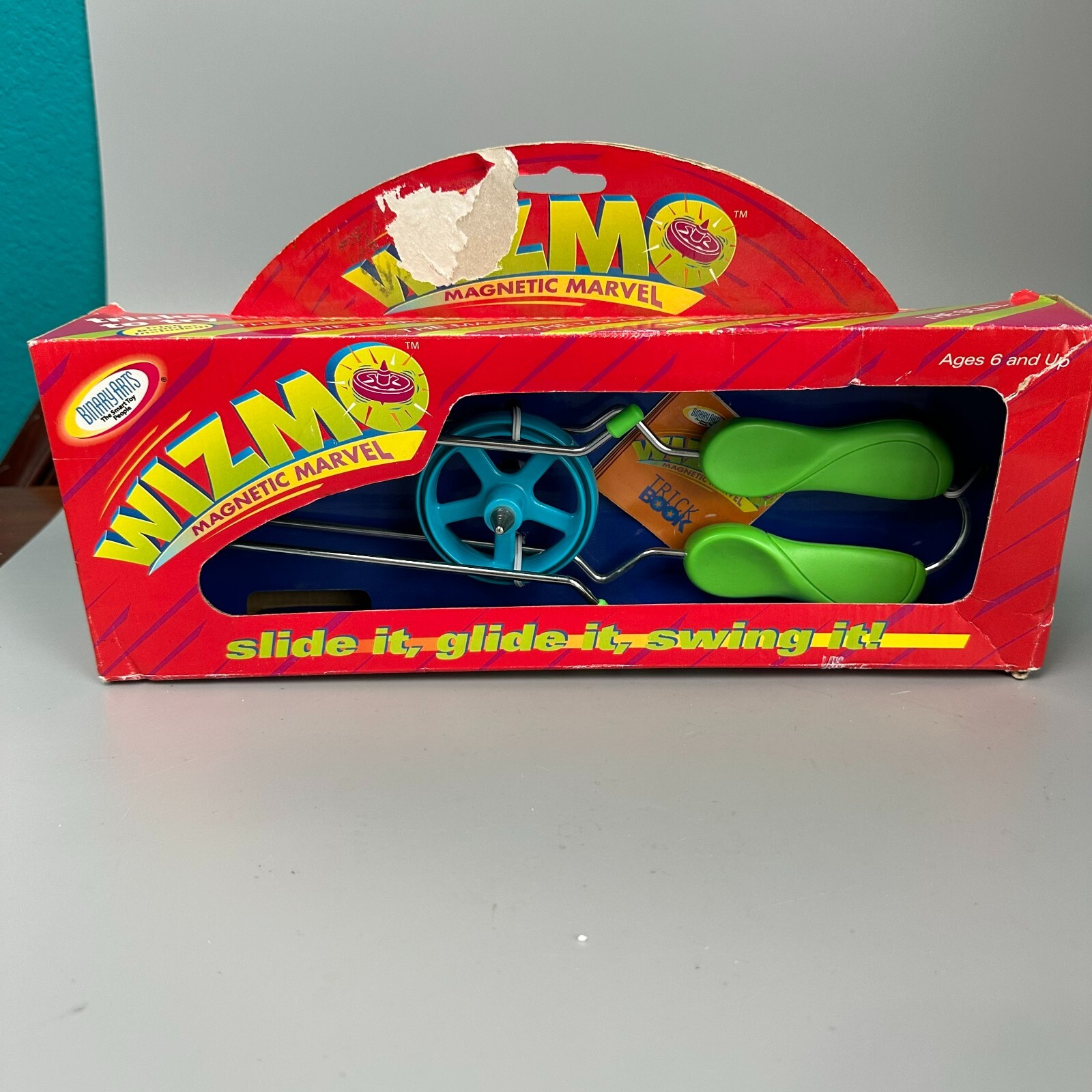 Binary Arts Wizmo Magnetic Marvel Toy New In Box slide it glide it swing it NOS