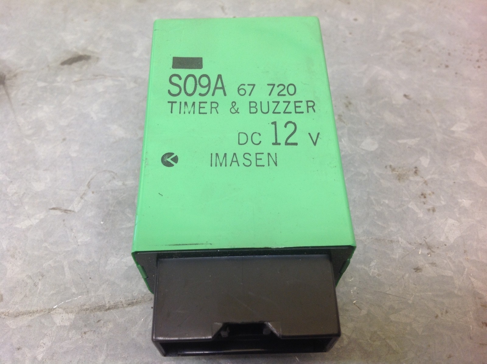Mazda Bongo Timer and buzzer relay S09A 67 720 will fit 96-99 models