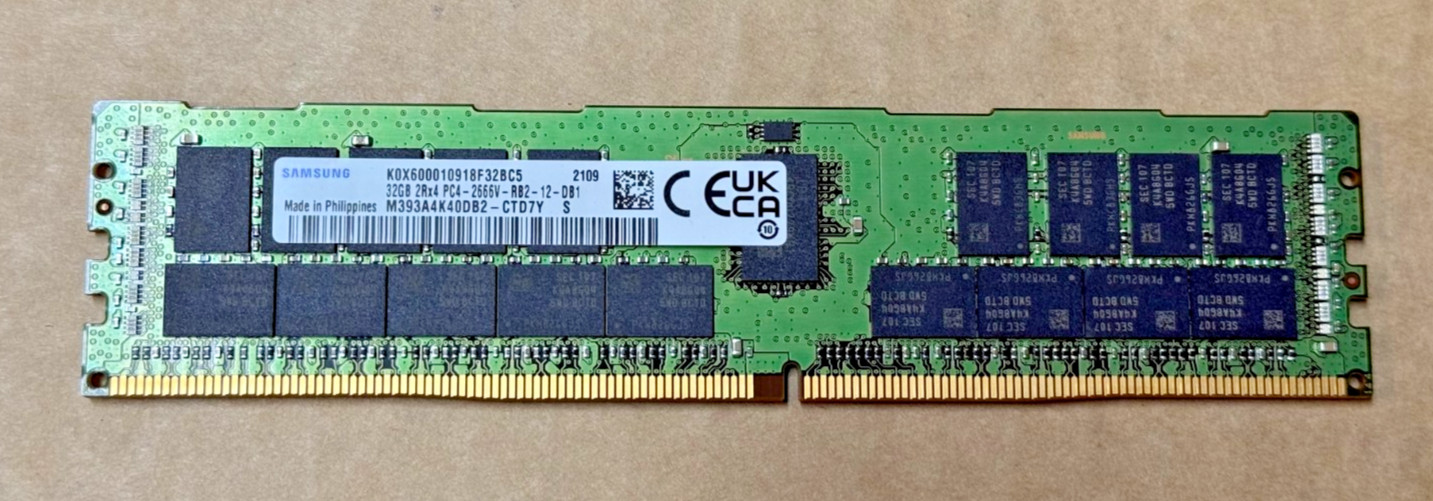 Samsung 32GB 2Rx4 PC4-2666V RDIMM M393A4K40DB2-CTD7Y ECC Server Memory DDR4