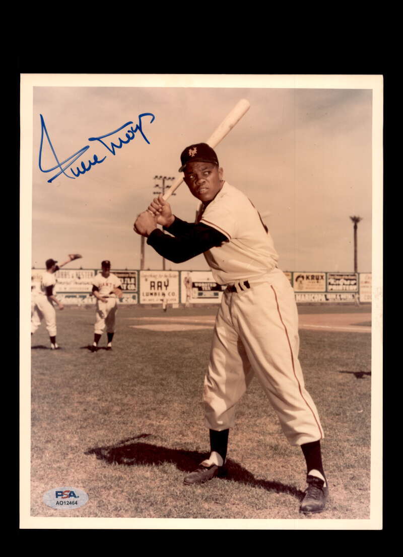 Willie Mays PSA DNA Signed 8x10 Photo Autograph Giants