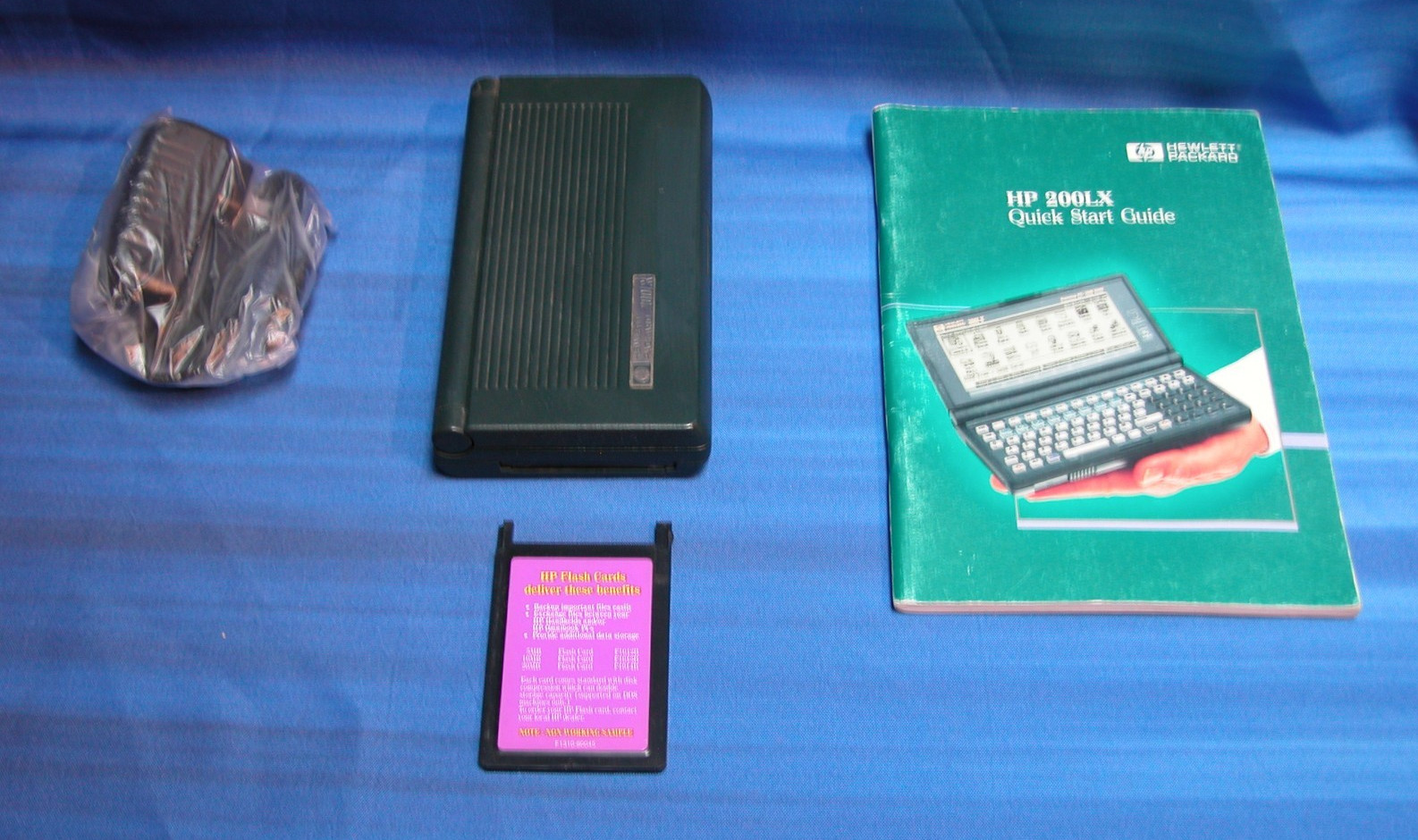 Vintage Rare HP 200LX Palmtop Handheld 1MB RAM w/ Accessories