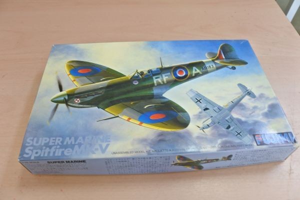 FW1 Fujimi 1/48 Spitfire MK-V