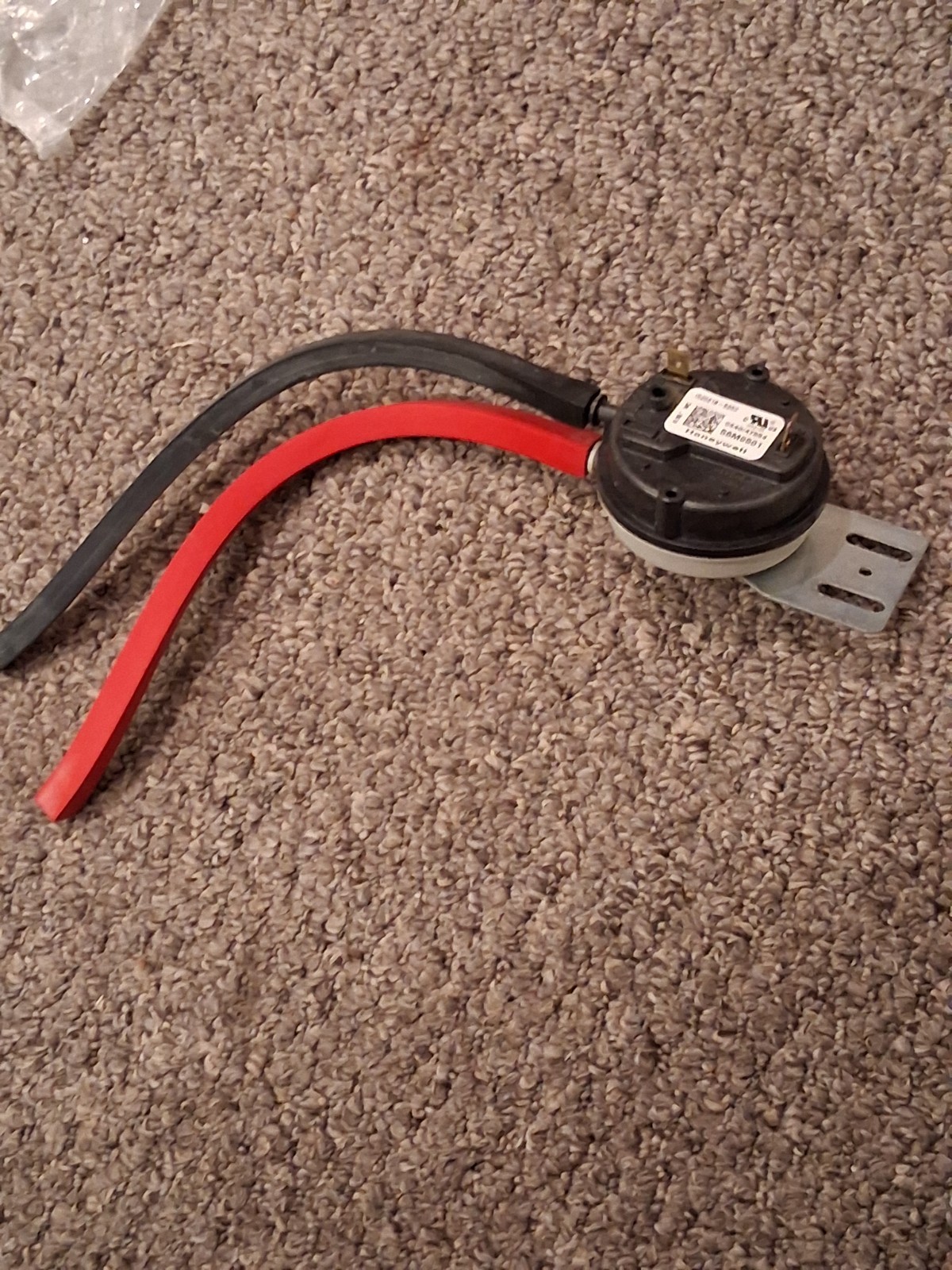 Lennox Pressure Switch 56M0501 56M05 Honeywell IS20218-5263 0.95" w/ hose tubes