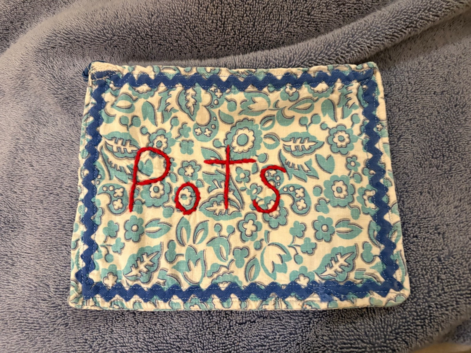 Pot Holder Hand Embroidered POTS . Super cute