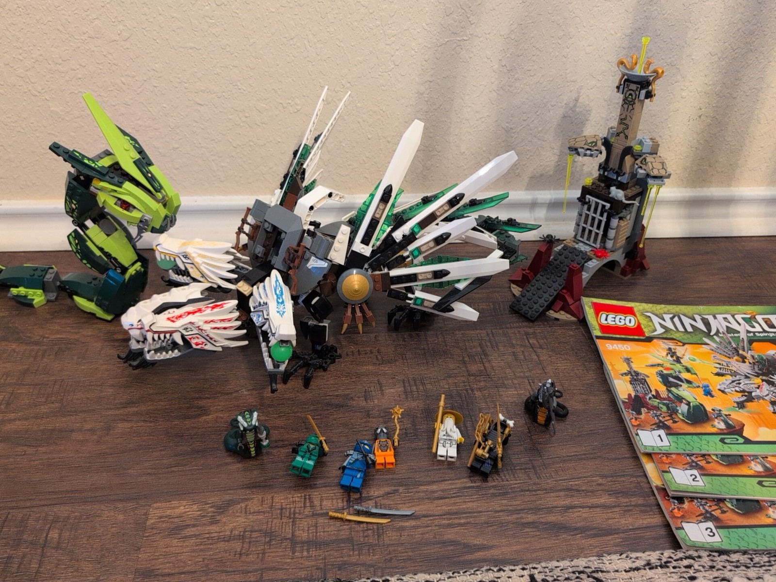 LEGO NINJAGO: Epic Dragon Battle (9450)