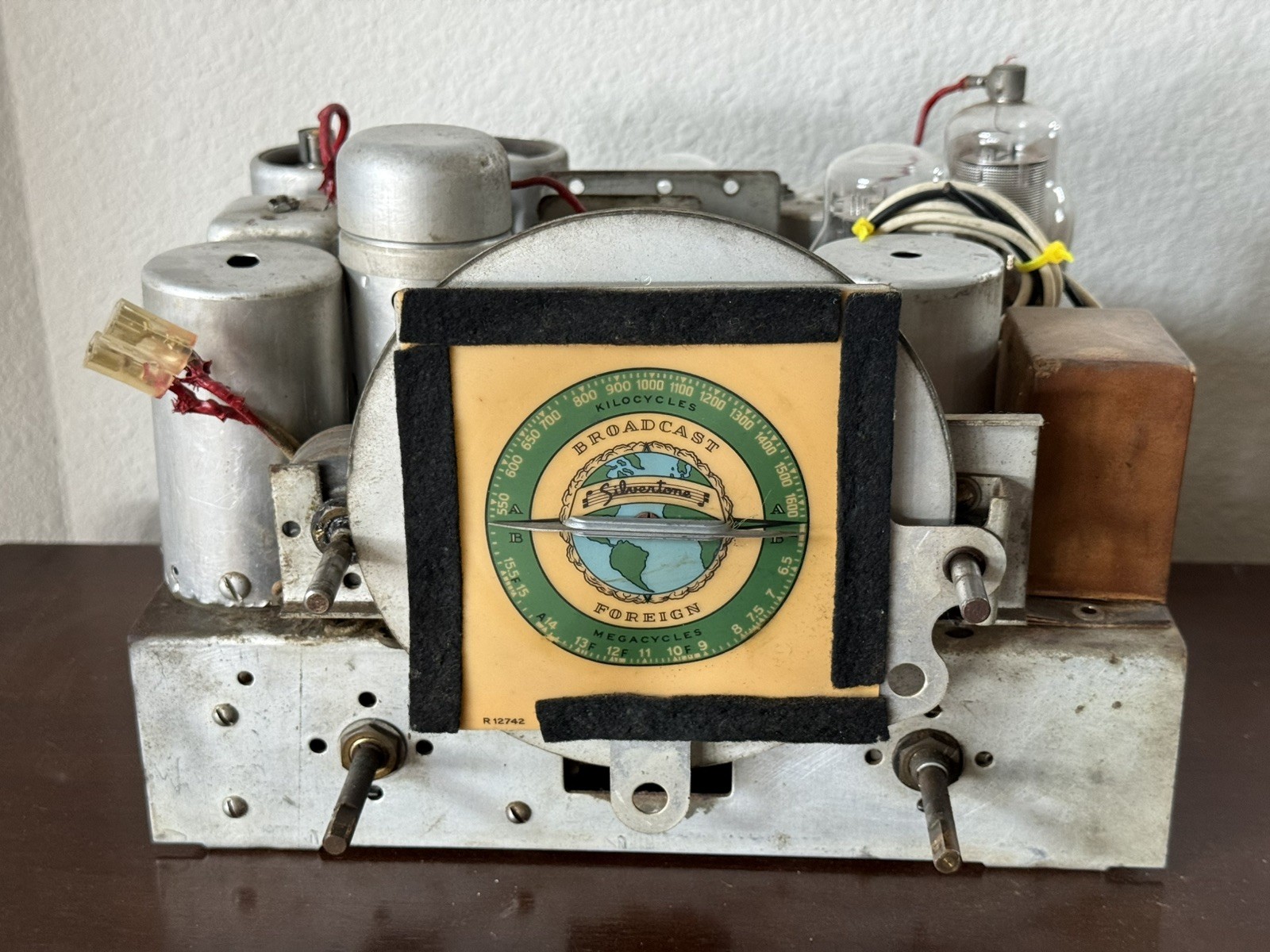 1930's Silvertone Model 1932A Tube Radio Chassis Assembly for Parts or Repair