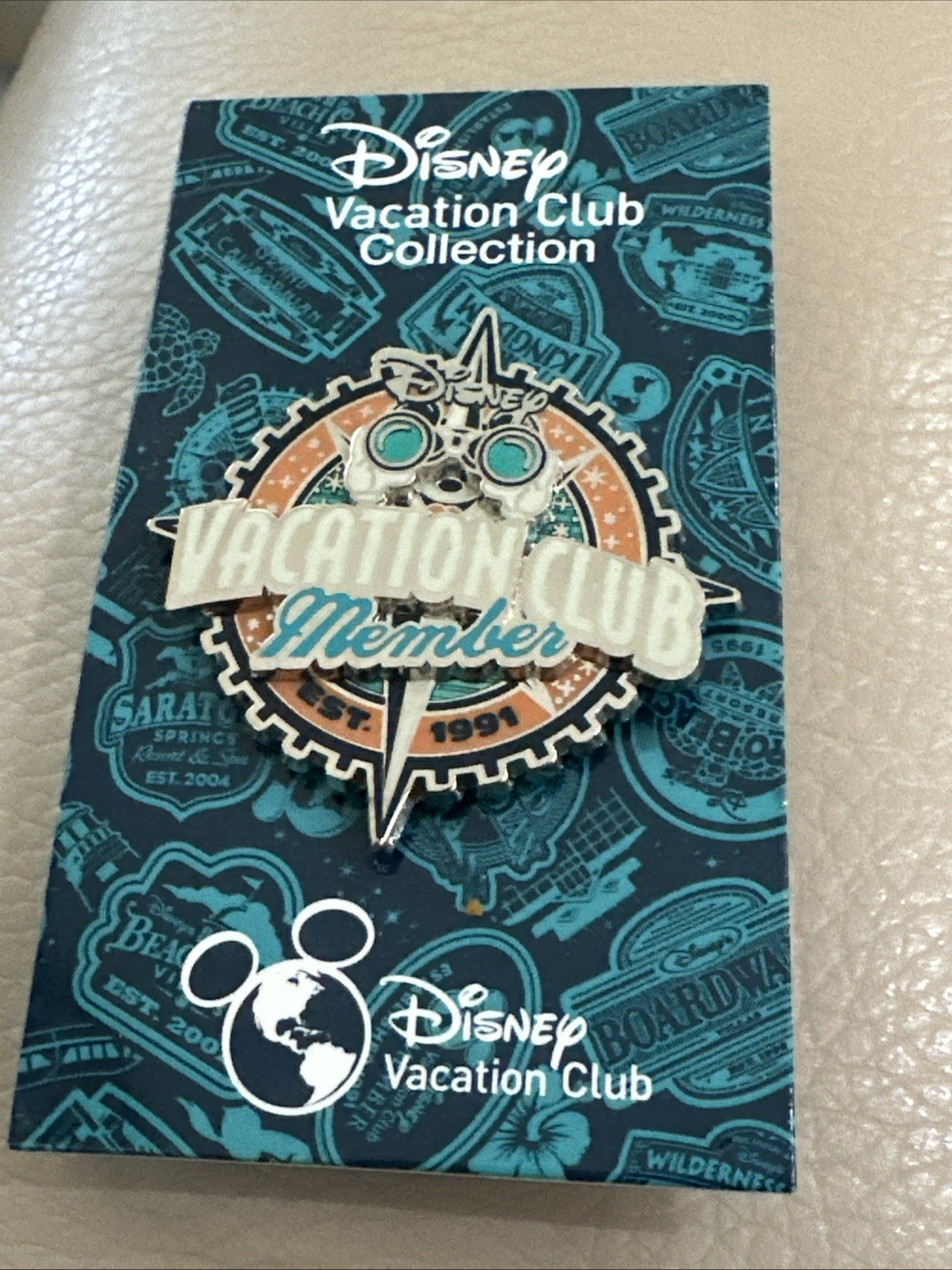 Disney Vacation Club Member EST. 1991 Mickey holds binoculars Pin
