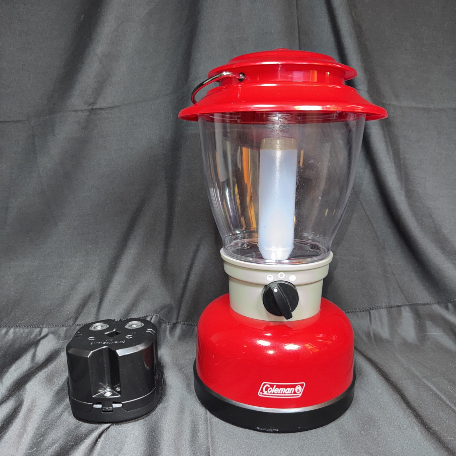 Coleman CPX 6 Classic LED Lantern 400 Lumens Two Brightness Modes 70h Runtime