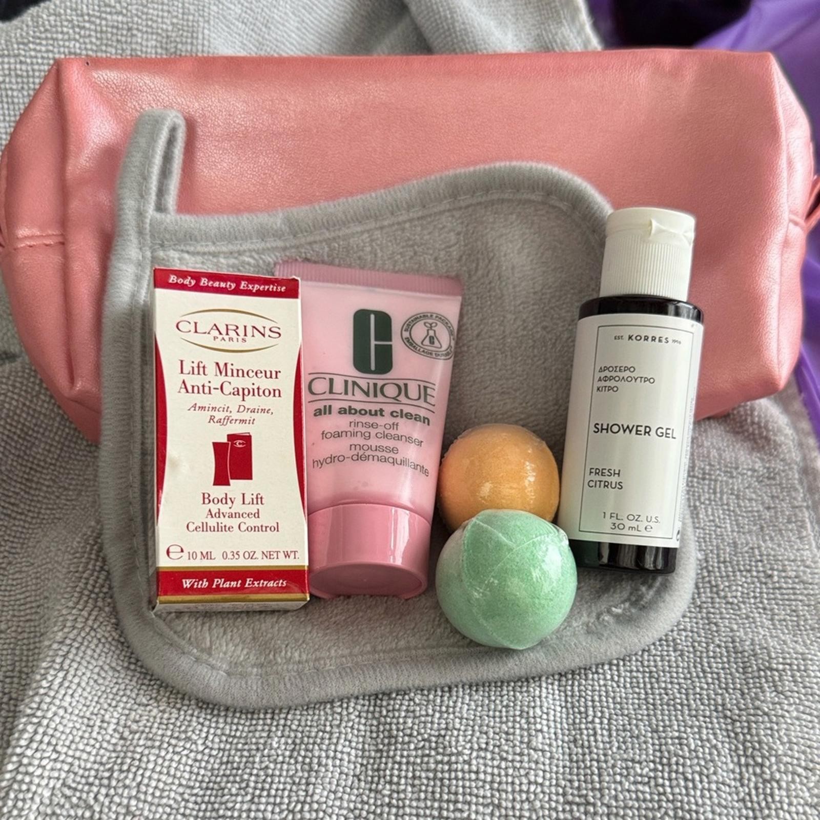 Clinique Cosmetic Bag with Skincare Essentials